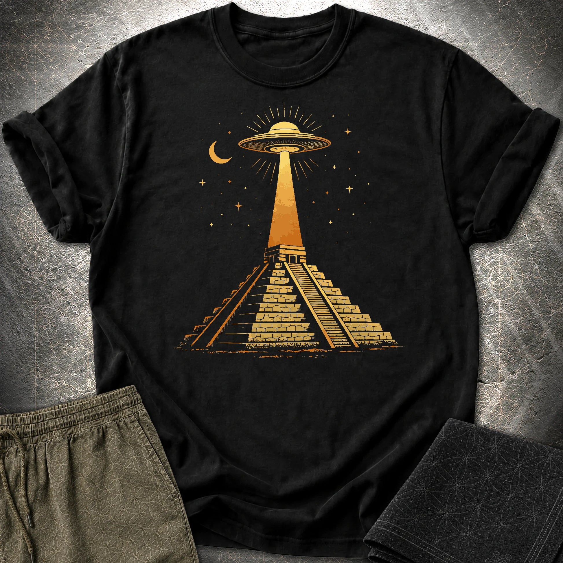 Piramida Majów I UFO - Piramida Majów I UFO T-Shirt - Black