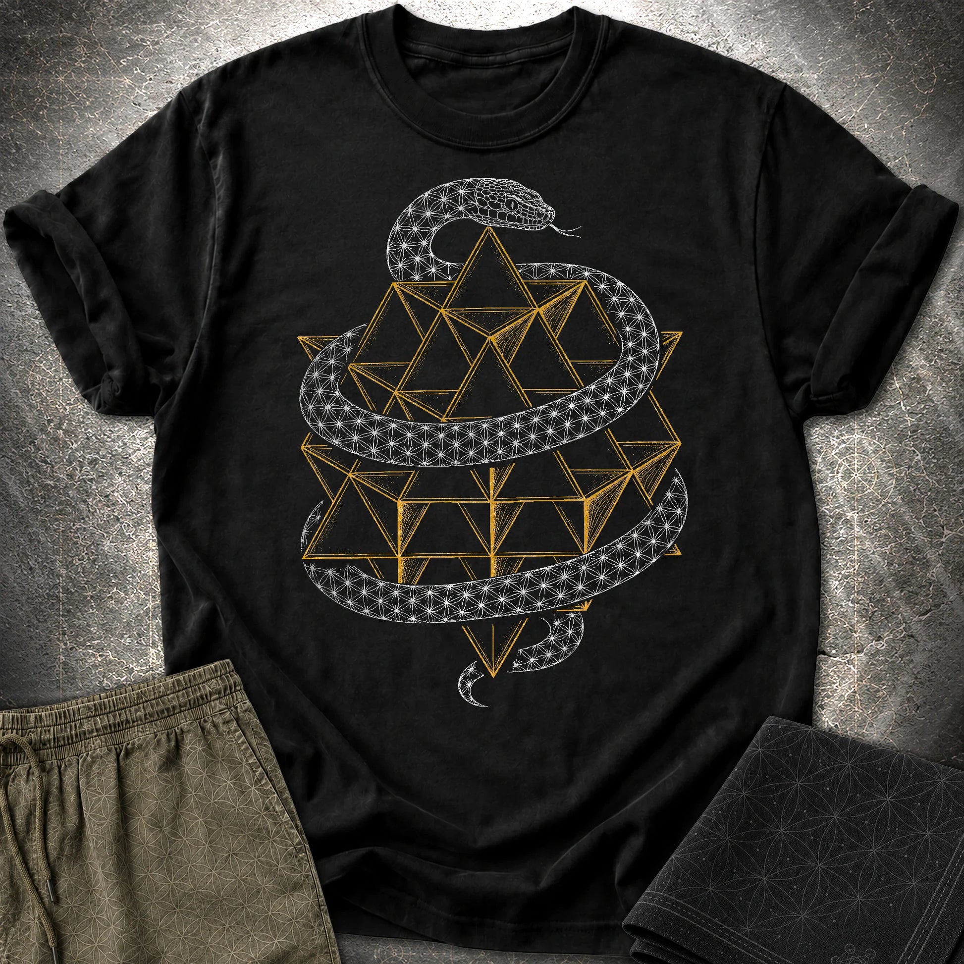Serpent Tetrahedron Merkaba Geometry T-Shirt - Serpent Tetrahedron Merkaba Geometry T-Shirt - Black