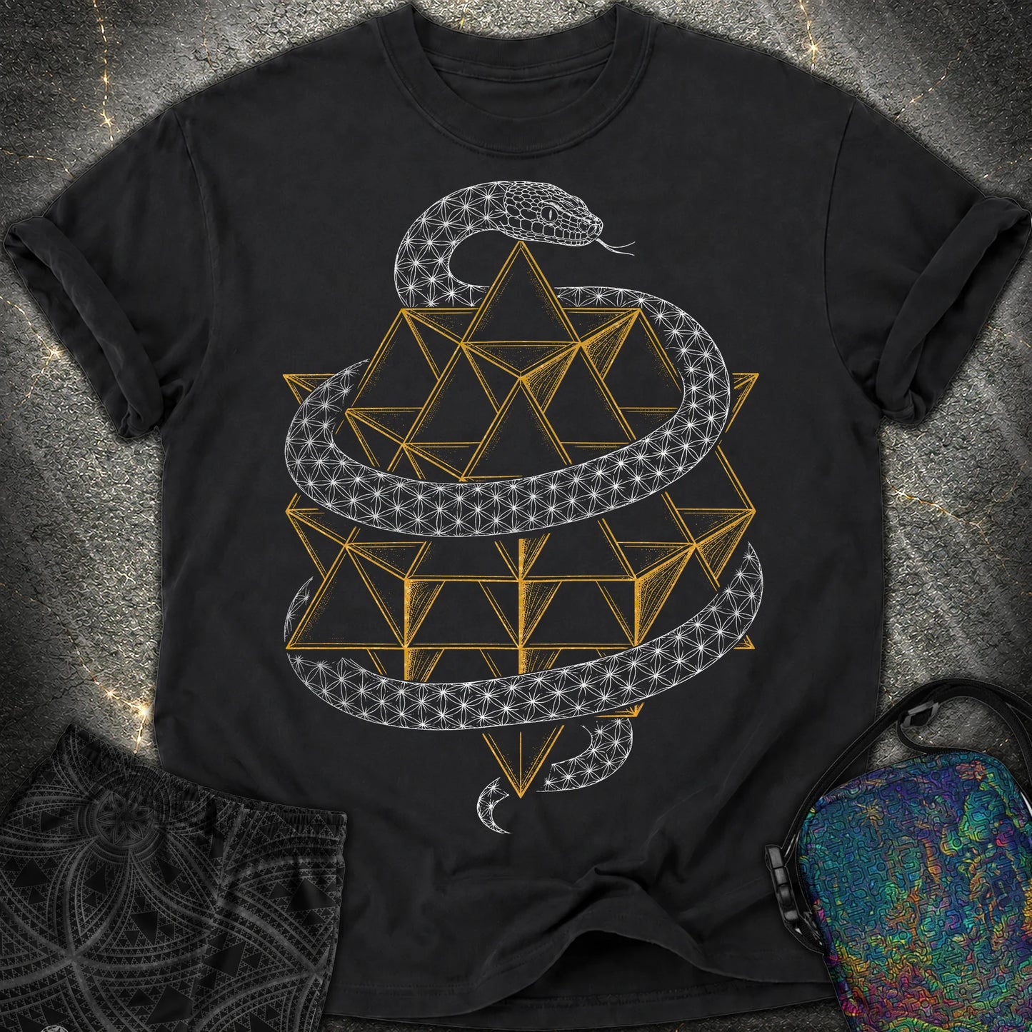 Serpent Tetrahedron Merkaba Geometry - Serpent Tetrahedron Merkaba Geometry Comfort T-Shirt - Black