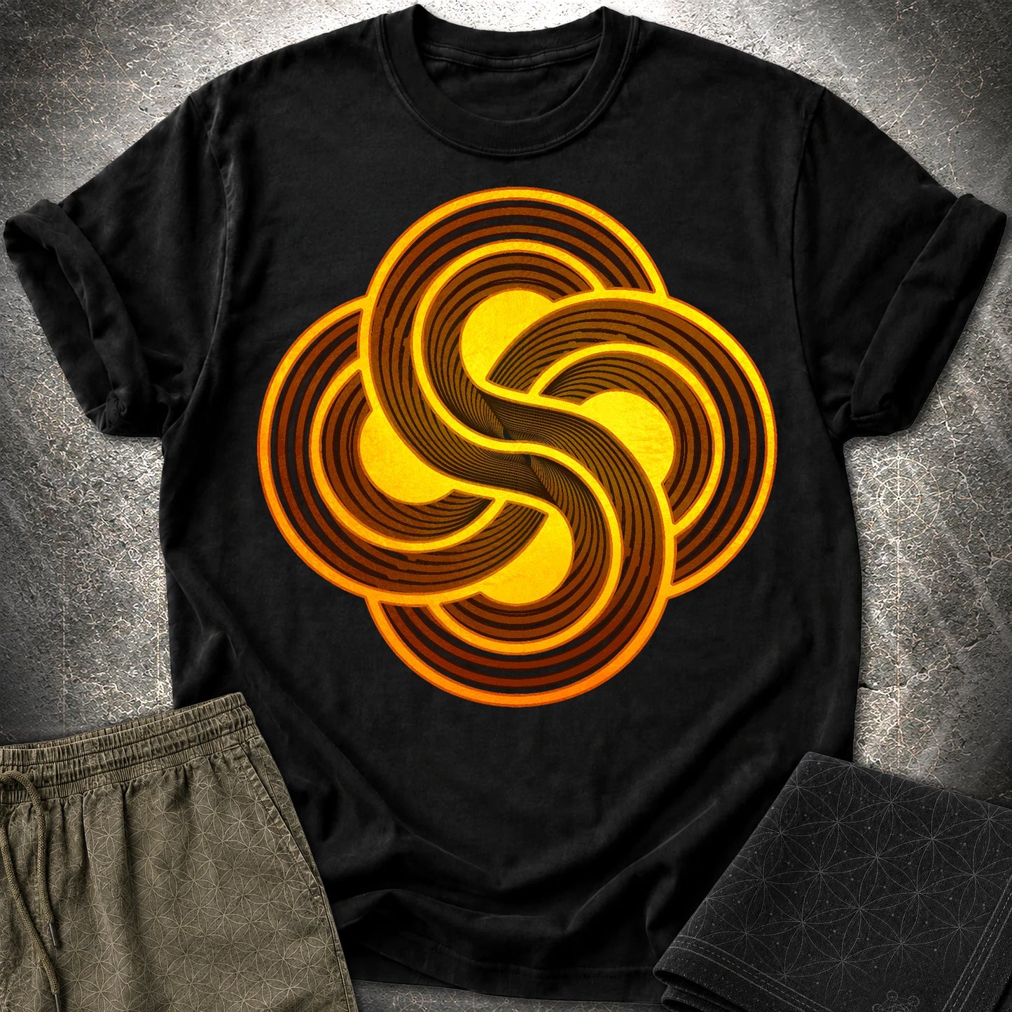 Crop Circle Flow T-Shirt - Crop Circle Flow T-Shirt - Black