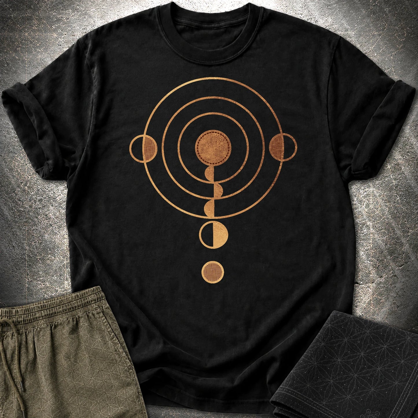 Crop Cirlce Copper T-Shirt - Crop Cirlce Copper T-Shirt - Black
