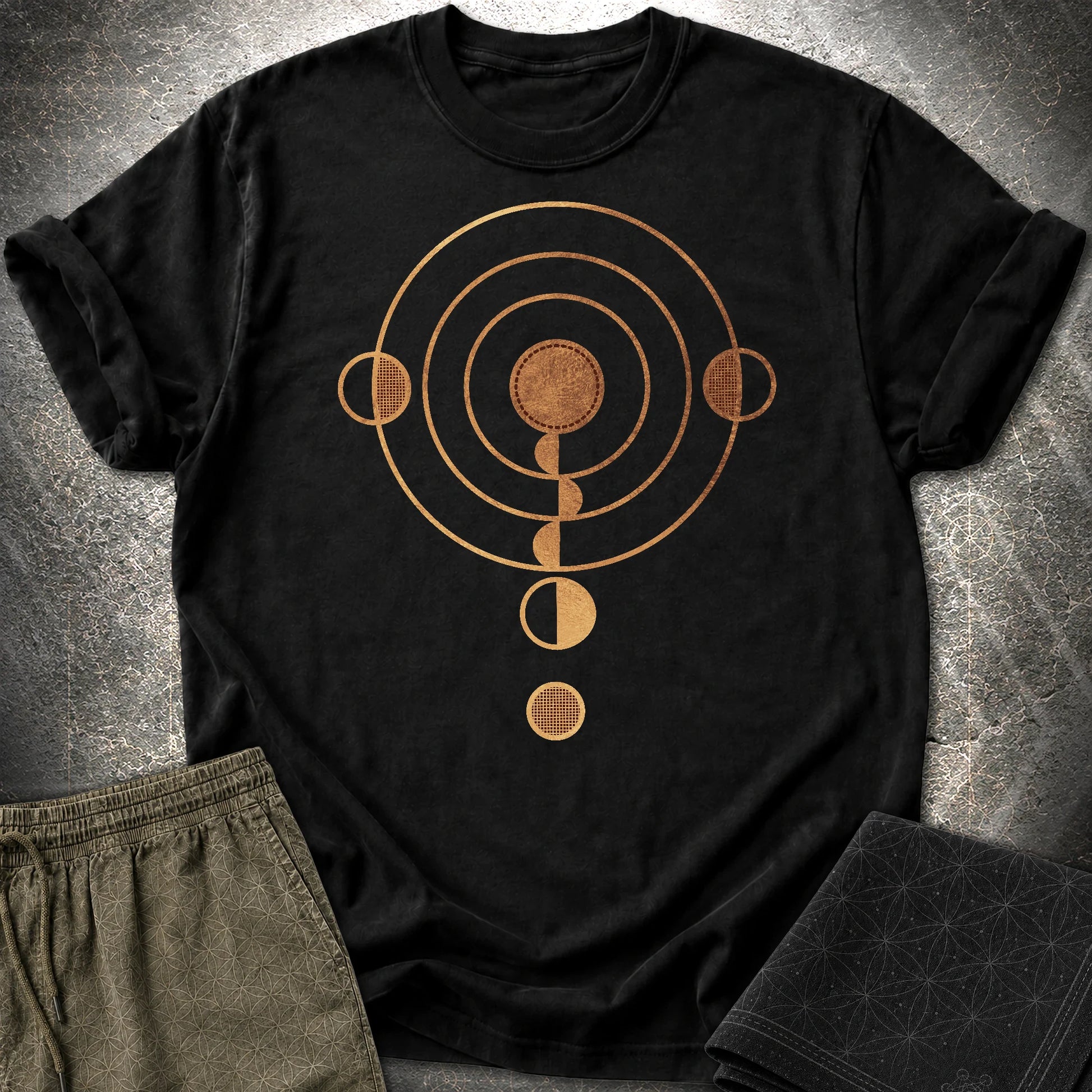 Crop Cirlce Copper T-Shirt - Crop Cirlce Copper T-Shirt - Black