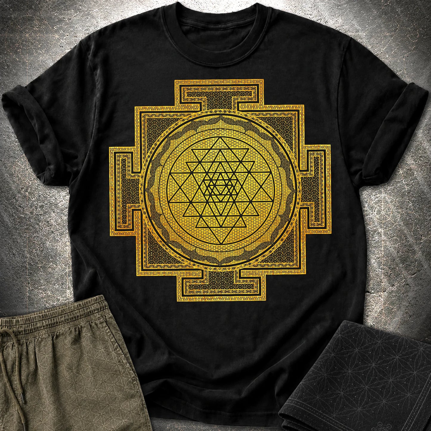 Sri Yantra Intricate Patterns T-Shirt - Sri Yantra Intricate Patterns T-Shirt - Black