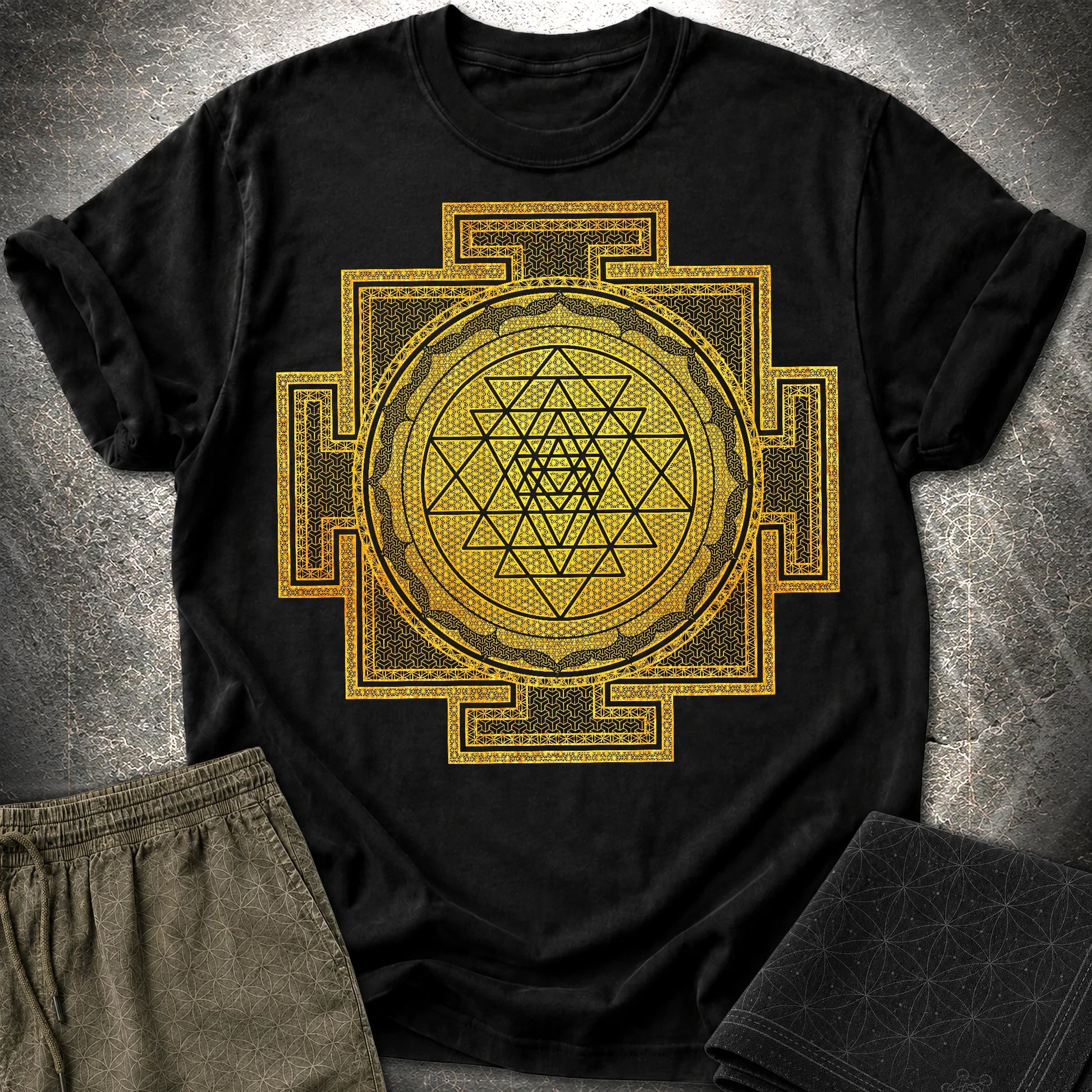Sri Yantra Intricate Patterns T-Shirt - Sri Yantra Intricate Patterns T-Shirt - Black