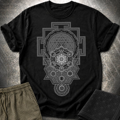 Sri Yantra Intricate Sacred Patterns - Sri Yantra Intricate Sacred Patterns T-Shirt - Black