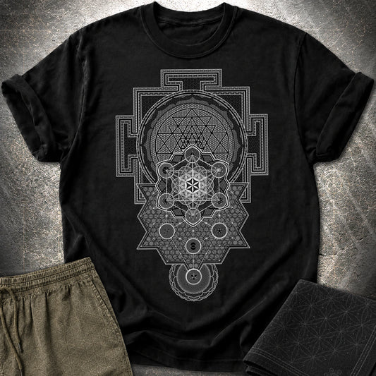 Sri Yantra Intricate Sacred Patterns - Sri Yantra Intricate Sacred Patterns T-Shirt - Black