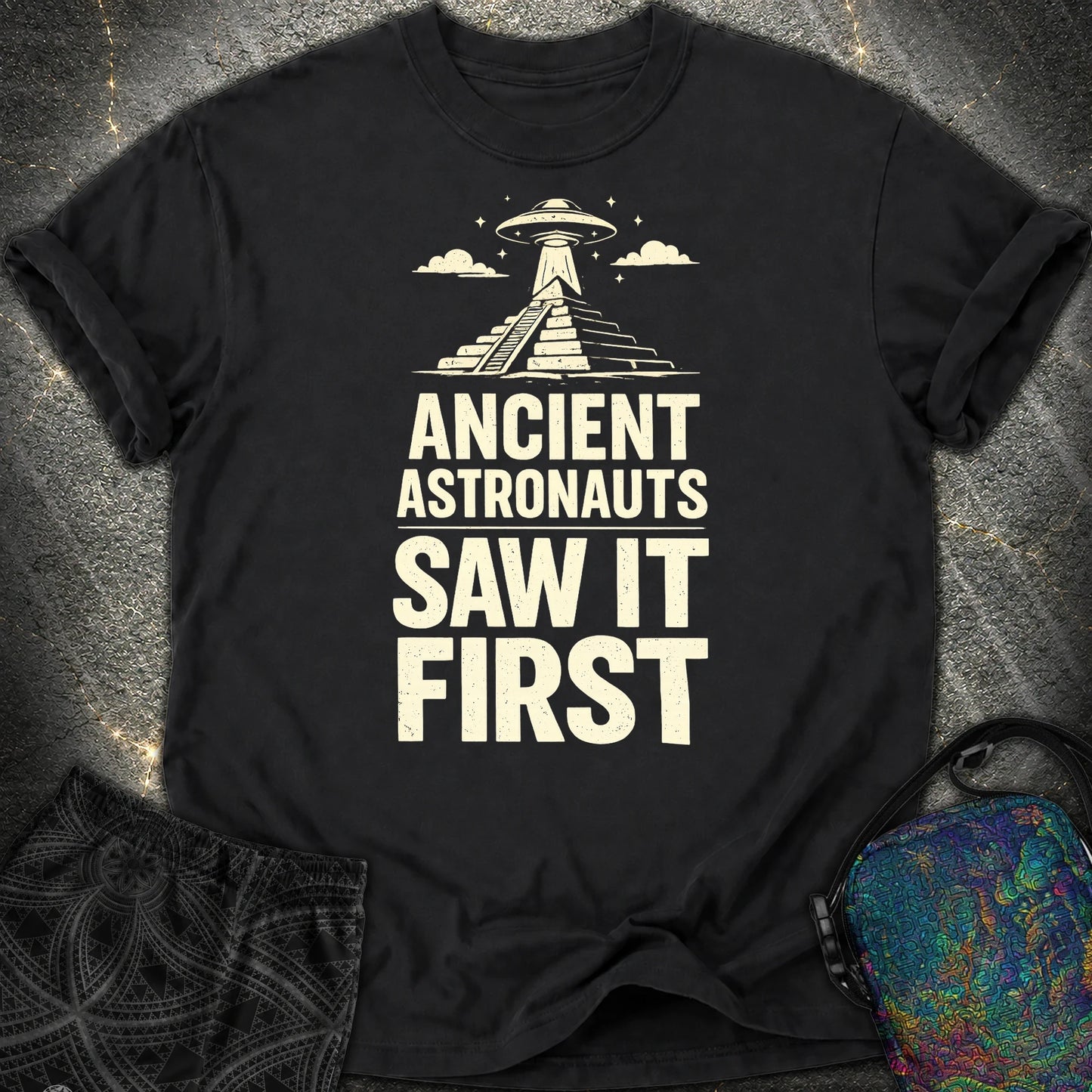 Ancient Astronaut Saw It First - Ancient Astronaut Saw It First Comfort T-Shirt - Black
