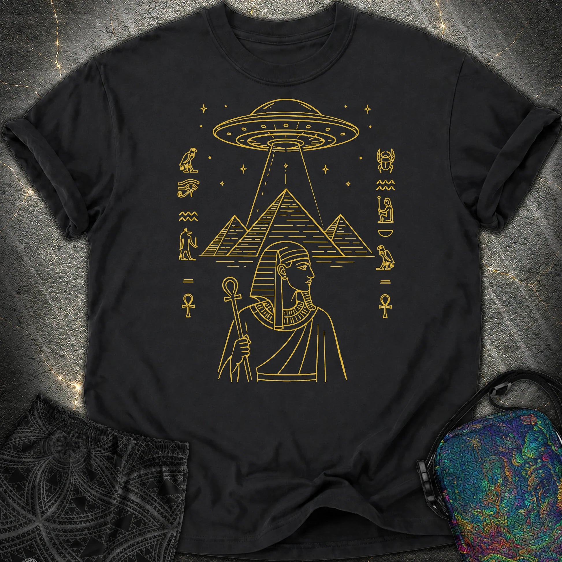 Pyramid Signal Over the Pharaoh - Pyramid Signal Over the Pharaoh Comfort T-Shirt - Black