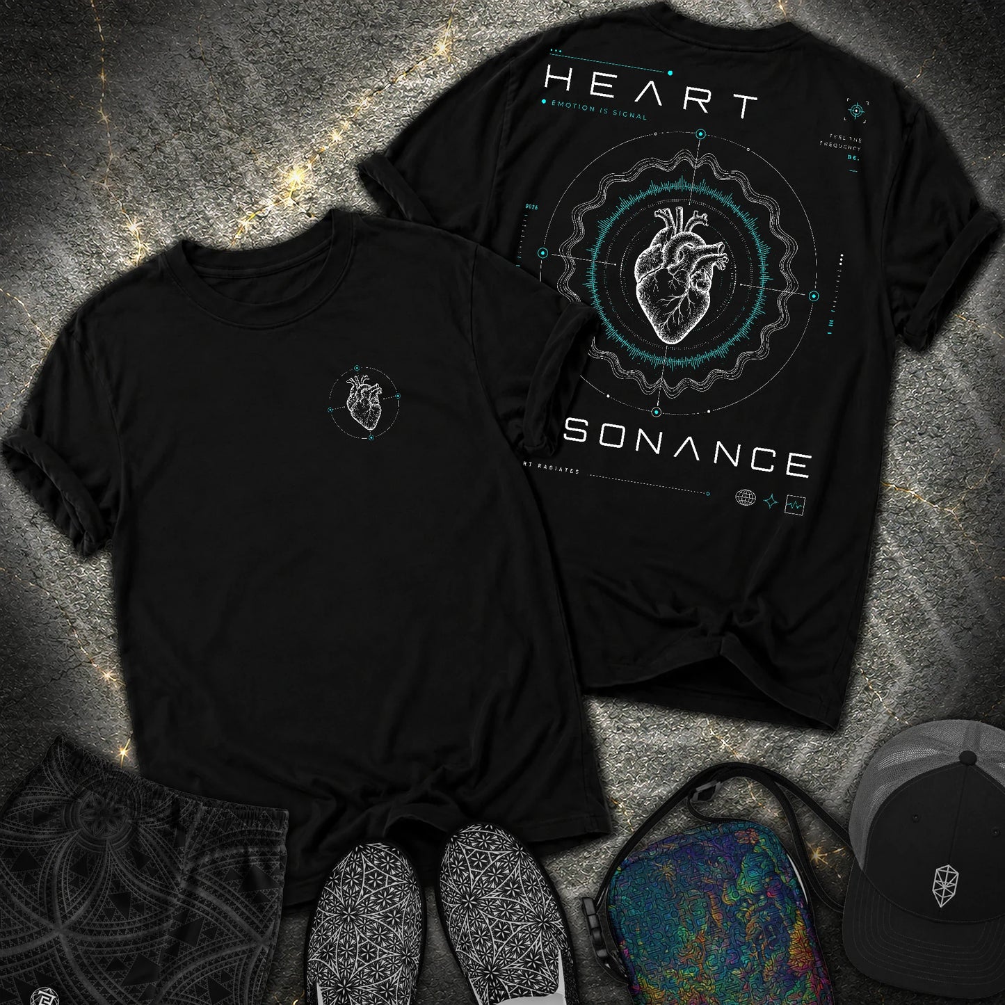 Heart Radiates 2 Sided Comfort T-Shirt - Heart Radiates 2 Sided Comfort T-Shirt - Black
