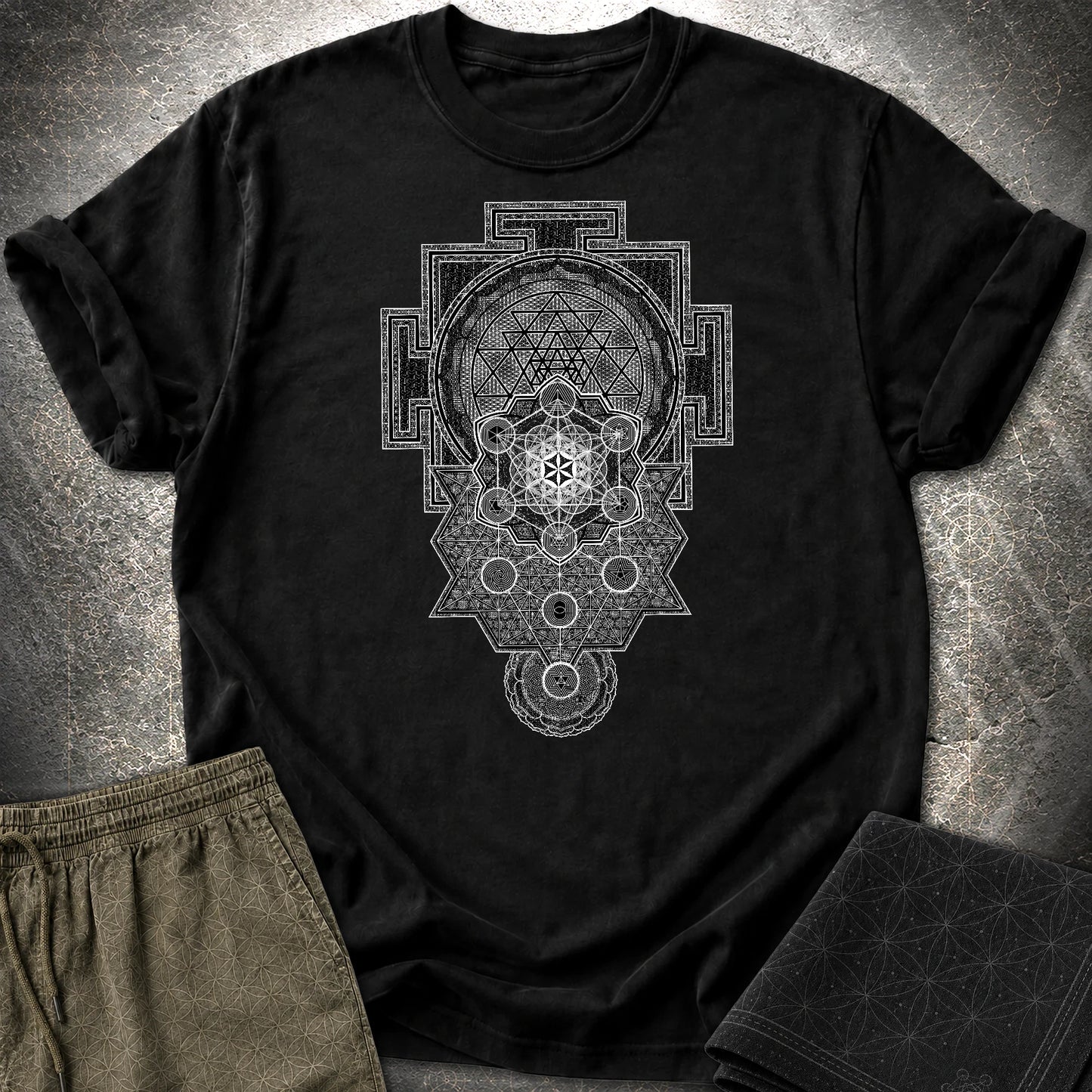 Sri Yantra Intricate Sacred Patterns T-Shirt - Sri Yantra Intricate Sacred Patterns T-Shirt - Black