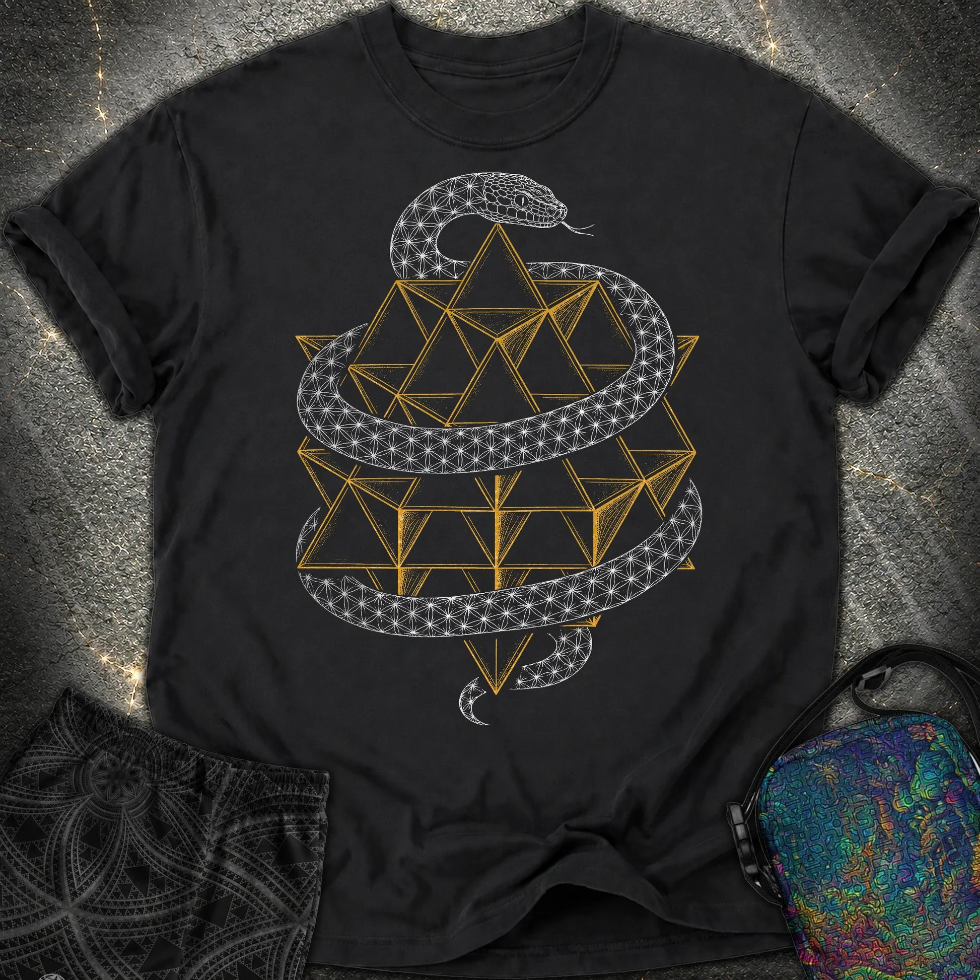 Serpent Tetrahedron Merkaba Geometry Comfort T-Shirt - Serpent Tetrahedron Merkaba Geometry Comfort T-Shirt - Black