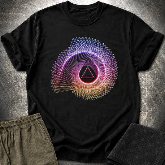 Spiralling Gradient Triangle T-Shirt - Spiralling Gradient Triangle T-Shirt - Black