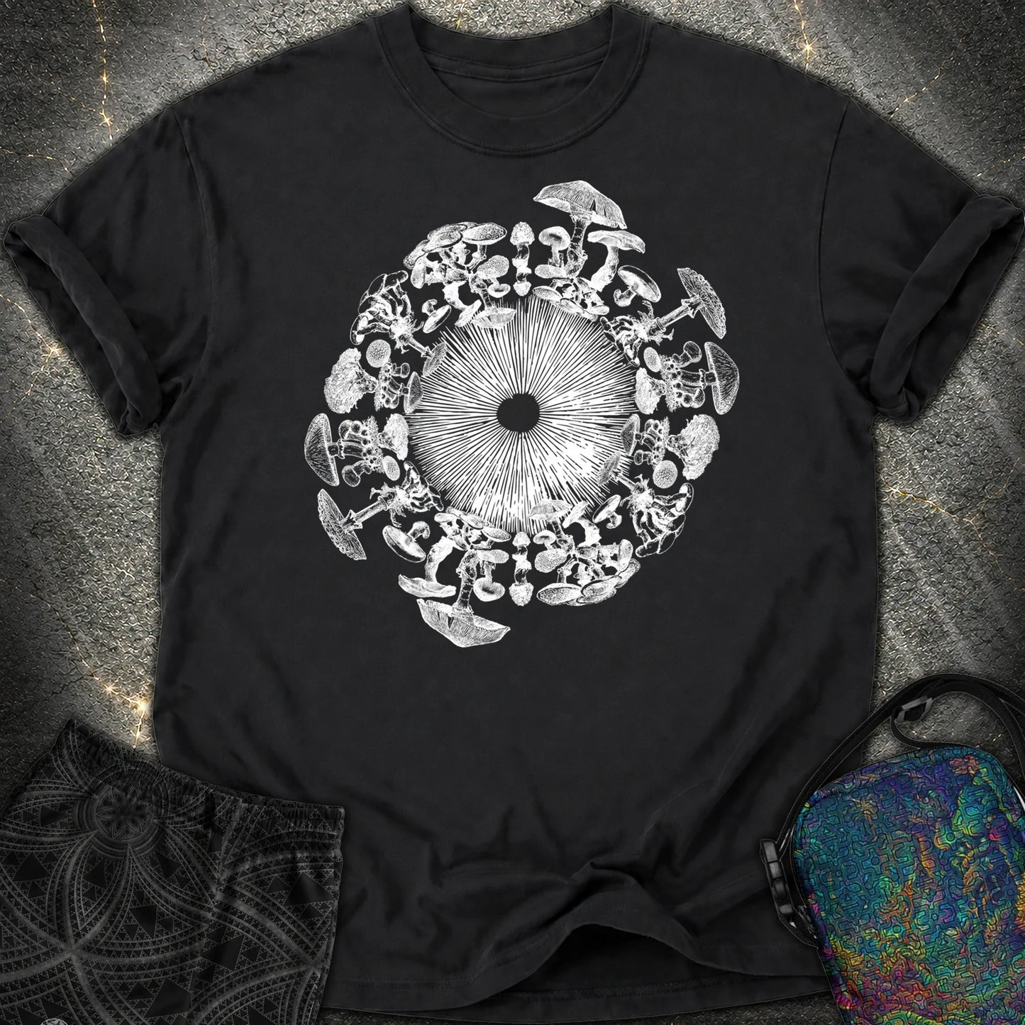 Mushroom Iris Comfort T-Shirt - Mushroom Iris Comfort T-Shirt - Black