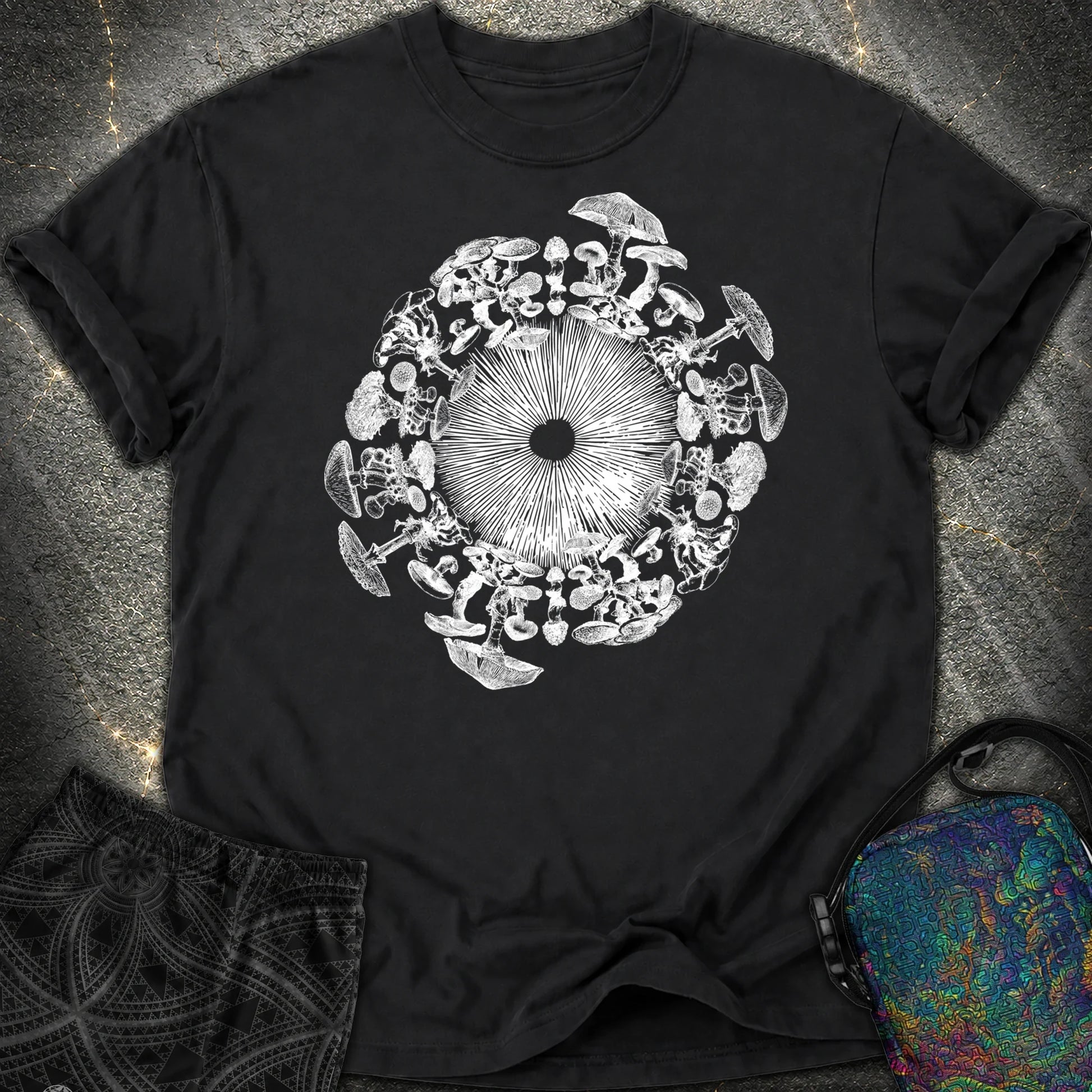 Mushroom Iris Comfort T-Shirt - Mushroom Iris Comfort T-Shirt - Black