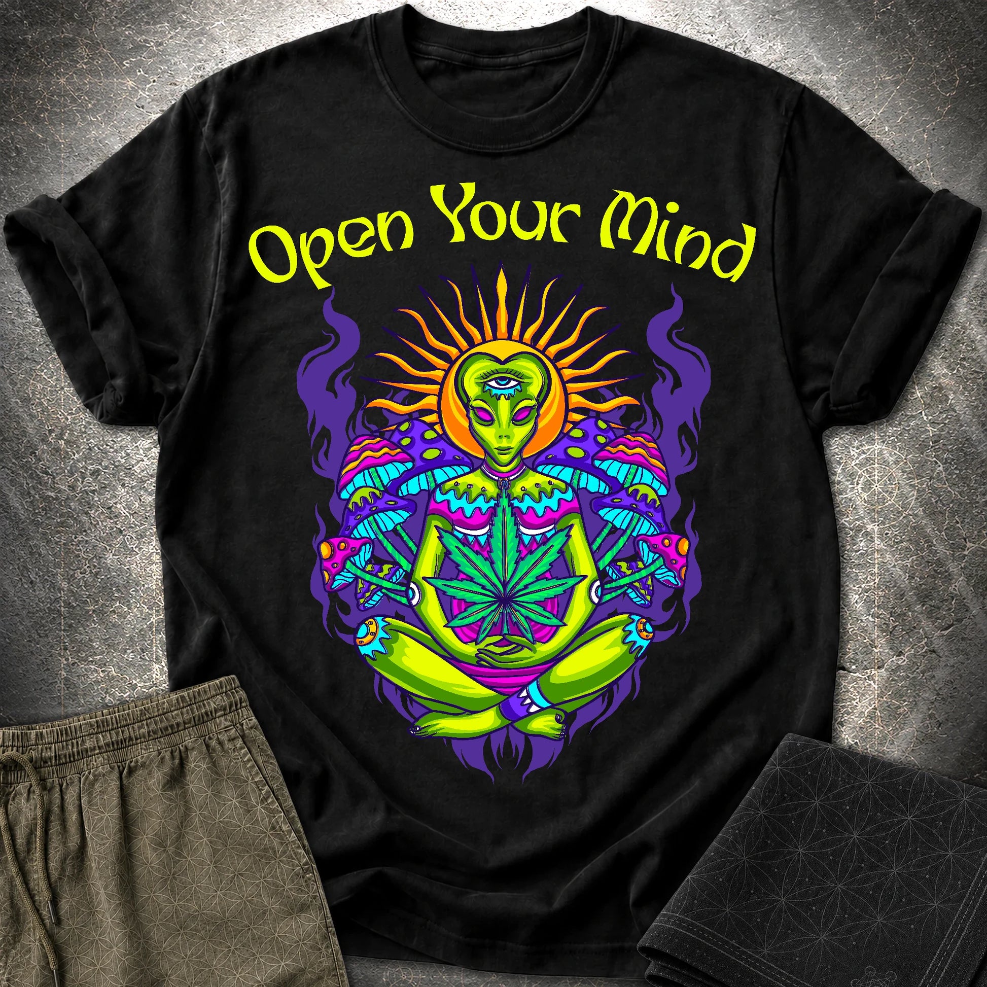 Open Your Mind Alien T-Shirt - Open Your Mind Alien T-Shirt - Black