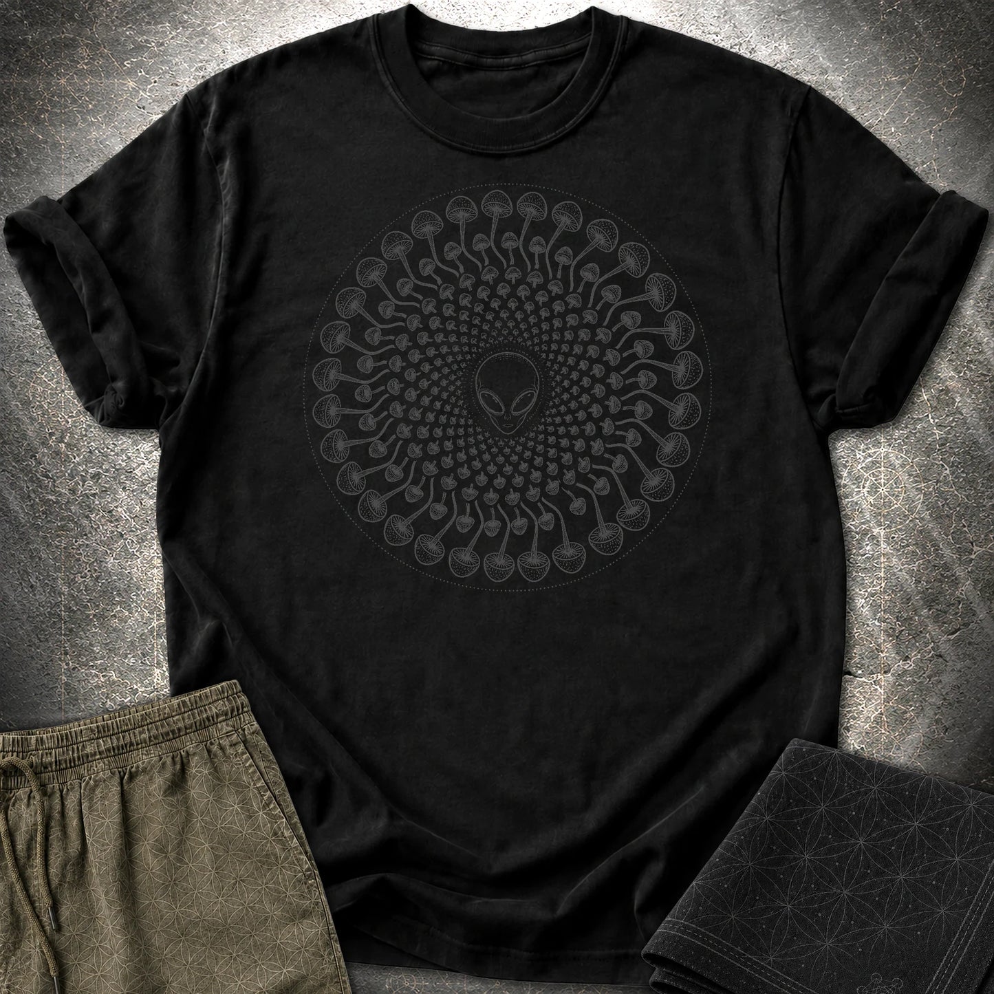 Alien Mushroom Spiral T-Shirt - Alien Mushroom Spiral T-Shirt - Black