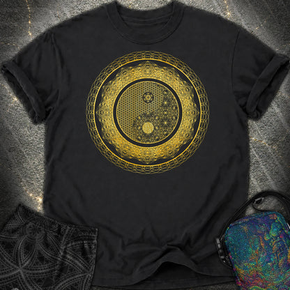 Yin Yang Gold Comfort T-Shirt - Yin Yang Gold Comfort T-Shirt - Black