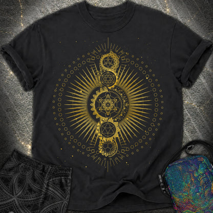 Sacred Geometry Radiating Mandala - Sacred Geometry Radiating Mandala Comfort T-Shirt - Black