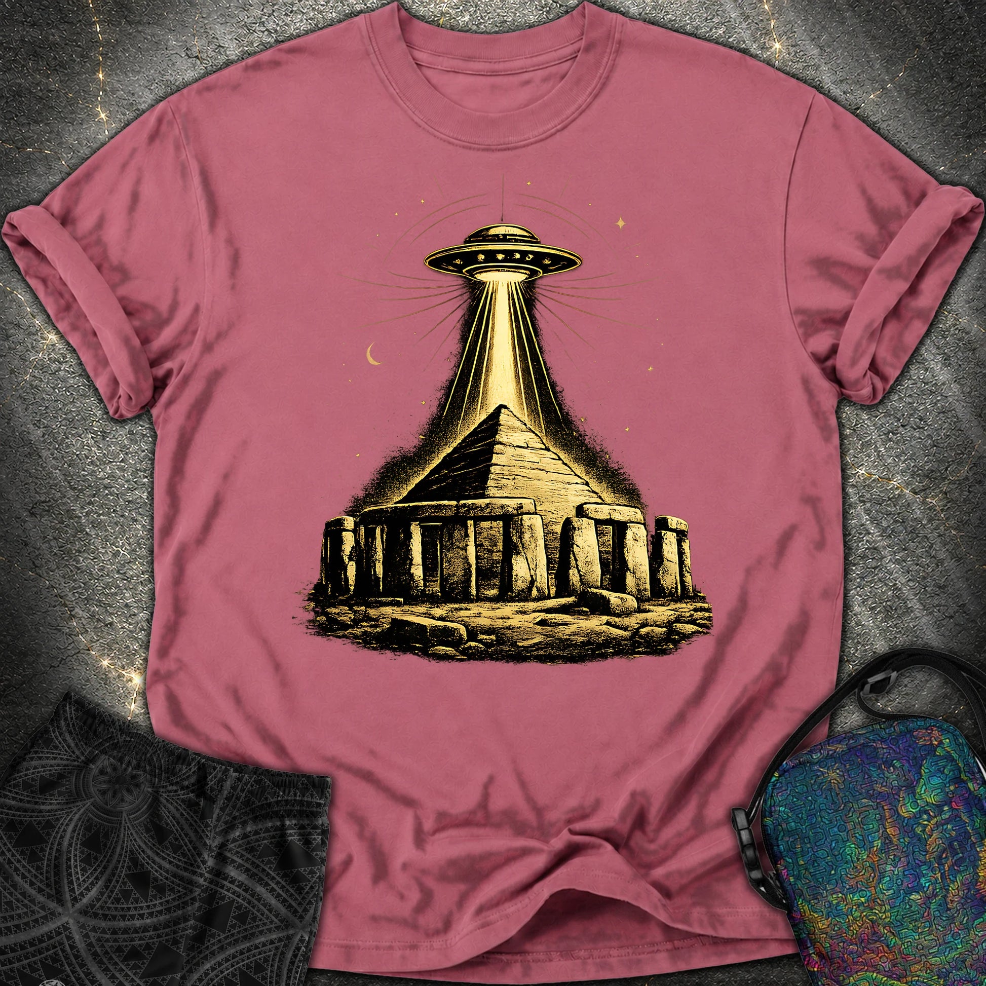 Piramida Gizy I Tajemniczy Pojazd - Piramida Gizy I Tajemniczy Pojazd Comfort T-Shirt - Brick