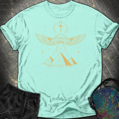 Winged Starship Over the Pyramids - Winged Starship Over the Pyramids Comfort T-Shirt - Chalky Mint