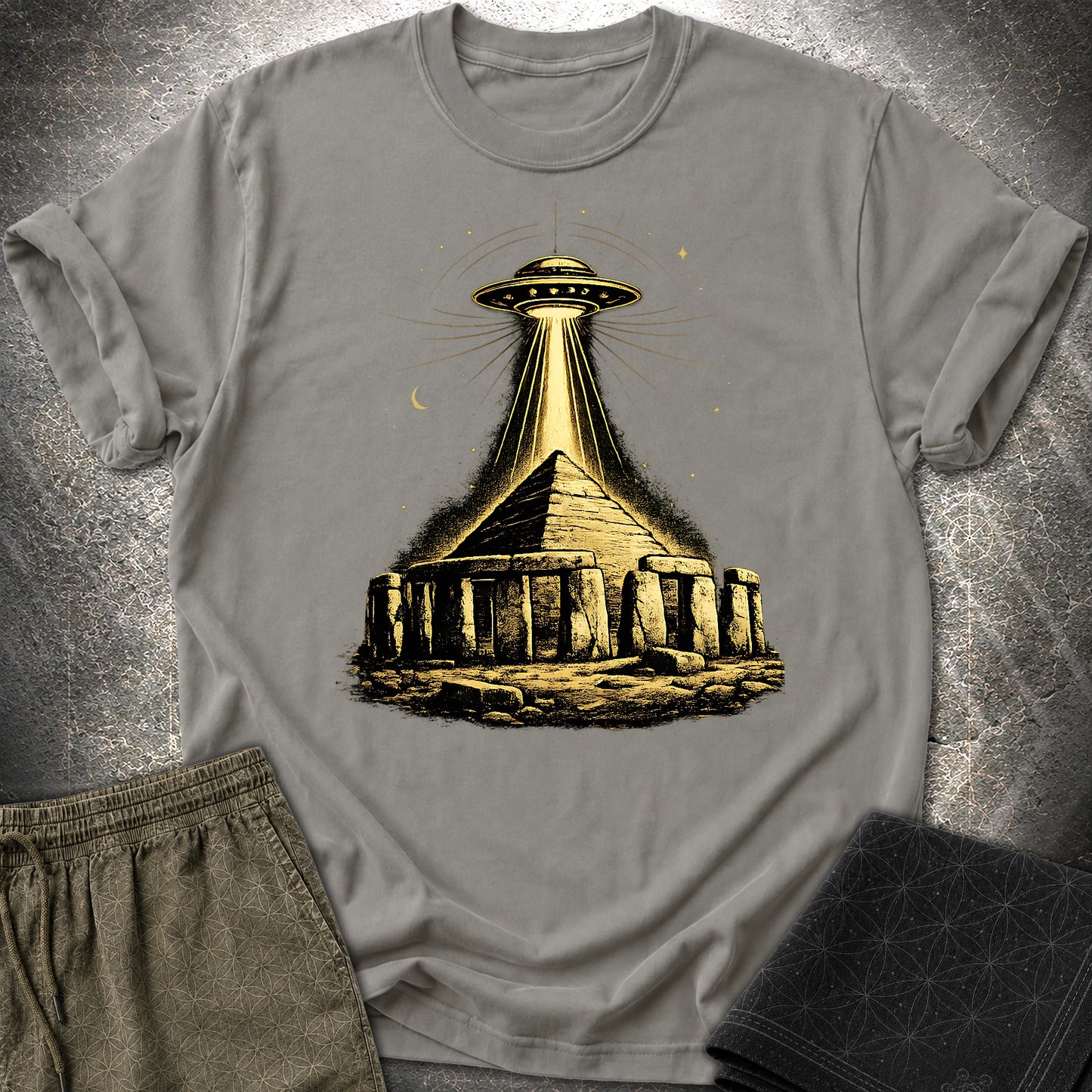 Piramida Gizy I Tajemniczy Pojazd - Piramida Gizy I Tajemniczy Pojazd T-Shirt - Charcoal