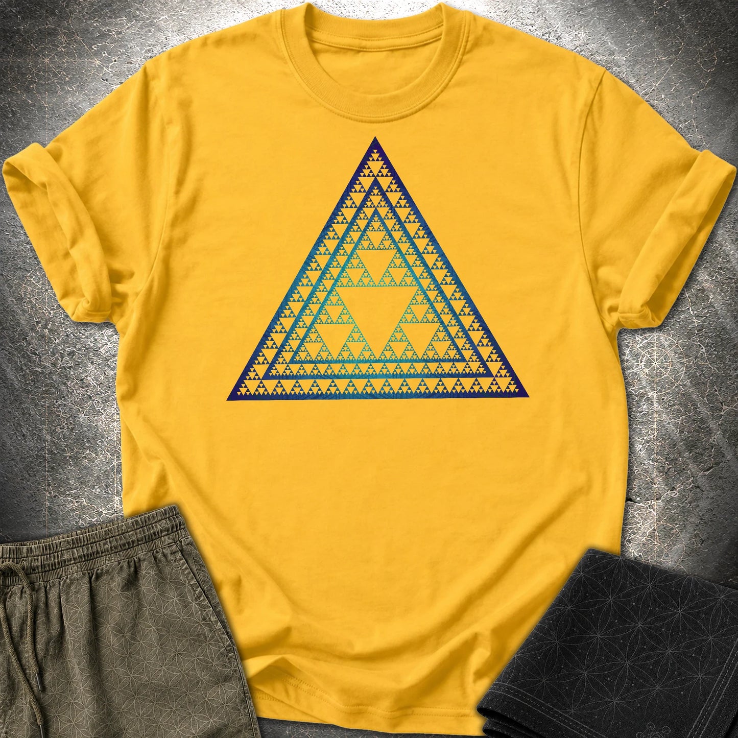 Sierpinski Recursive Dream T-Shirt - Sierpinski Recursive Dream  T-Shirt - Daisy