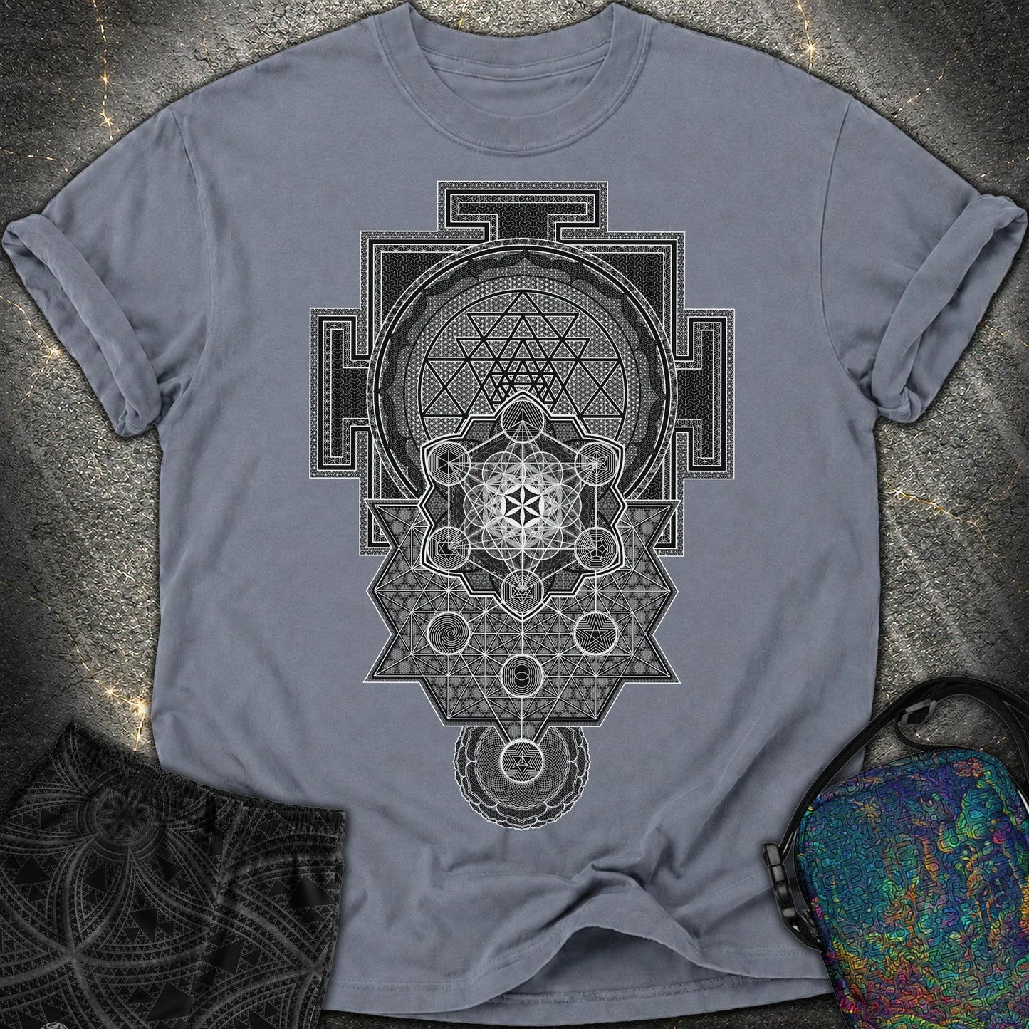 Sri Yantra Intricate Sacred Patterns - Sri Yantra Intricate Sacred Patterns Comfort T-Shirt - Denim