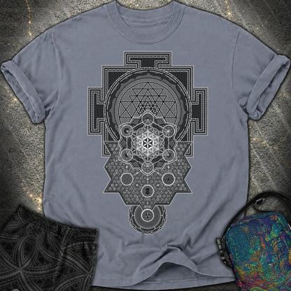 Sri Yantra Intricate Sacred Patterns - Sri Yantra Intricate Sacred Patterns Comfort T-Shirt - Denim