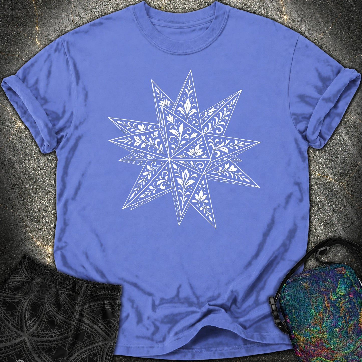 White Floral Stellated Dodecahedron Comfort T-Shirt - White Floral Stellated Dodecahedron Comfort T-Shirt - Flo Blue