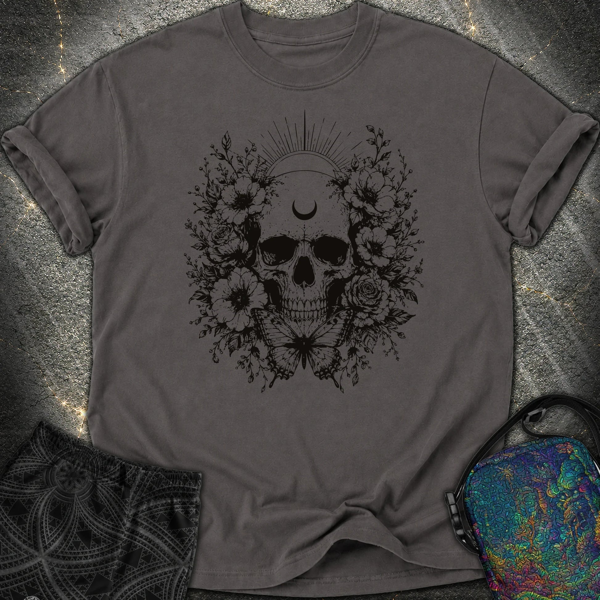 Moon Phases Moth - Moon Phases Moth Comfort T-Shirt - Graphite