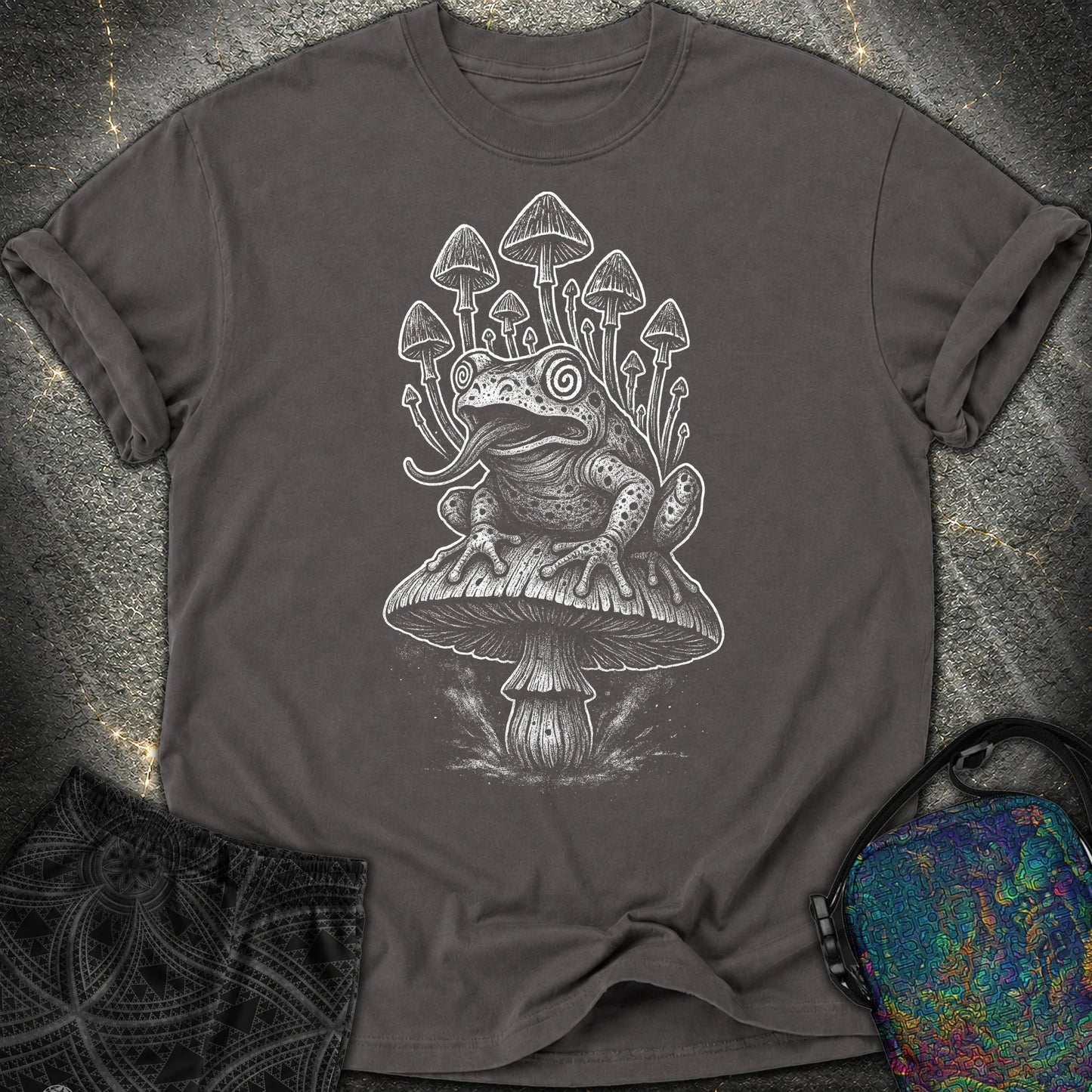 Mushroom Frog Psychedelic Comfort T-Shirt - Mushroom Frog Psychedelic Comfort T-Shirt - Graphite