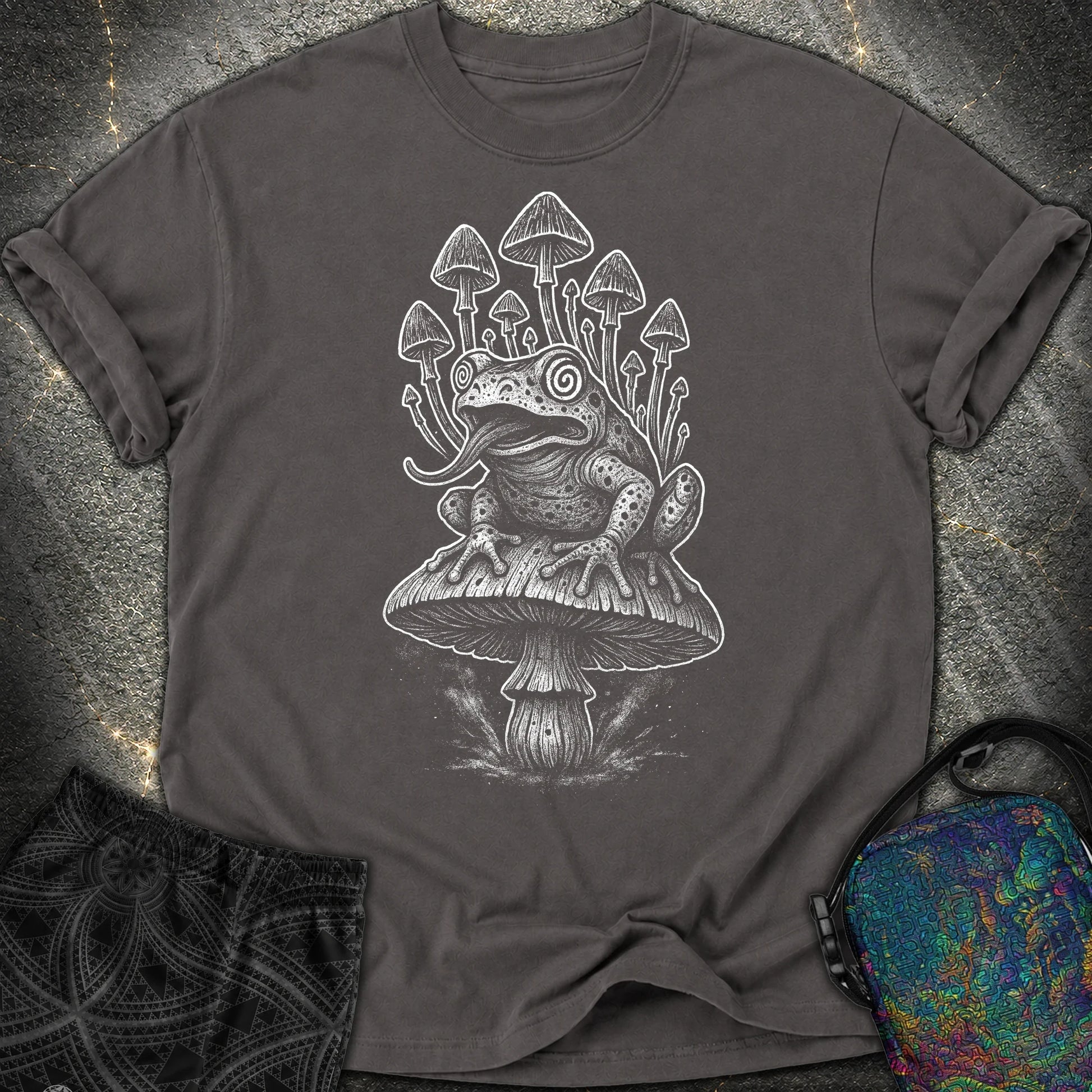 Mushroom Frog Psychedelic Comfort T-Shirt - Mushroom Frog Psychedelic Comfort T-Shirt - Graphite