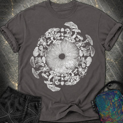 Mushroom Iris - Mushroom Iris Comfort T-Shirt - Graphite