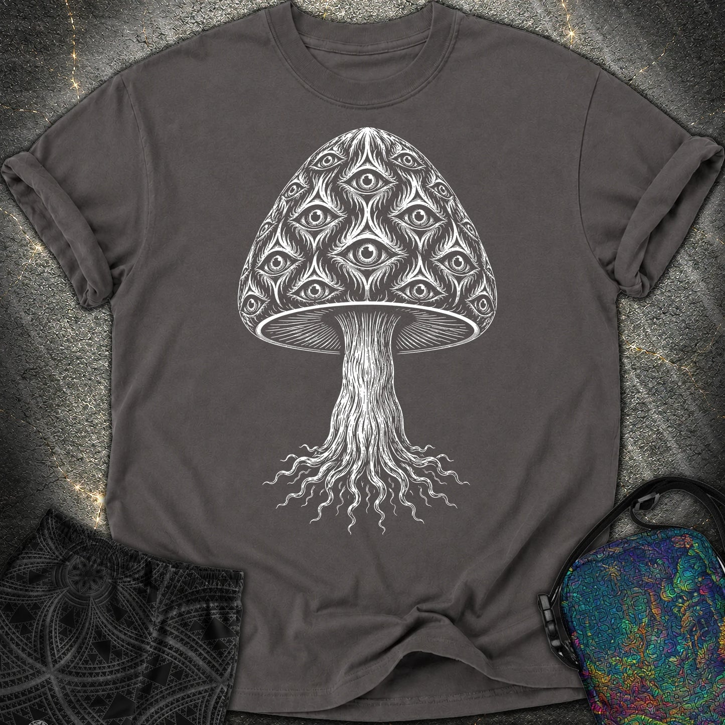 All-Seeing Mushroom - All-Seeing Mushroom Comfort T-Shirt - Graphite