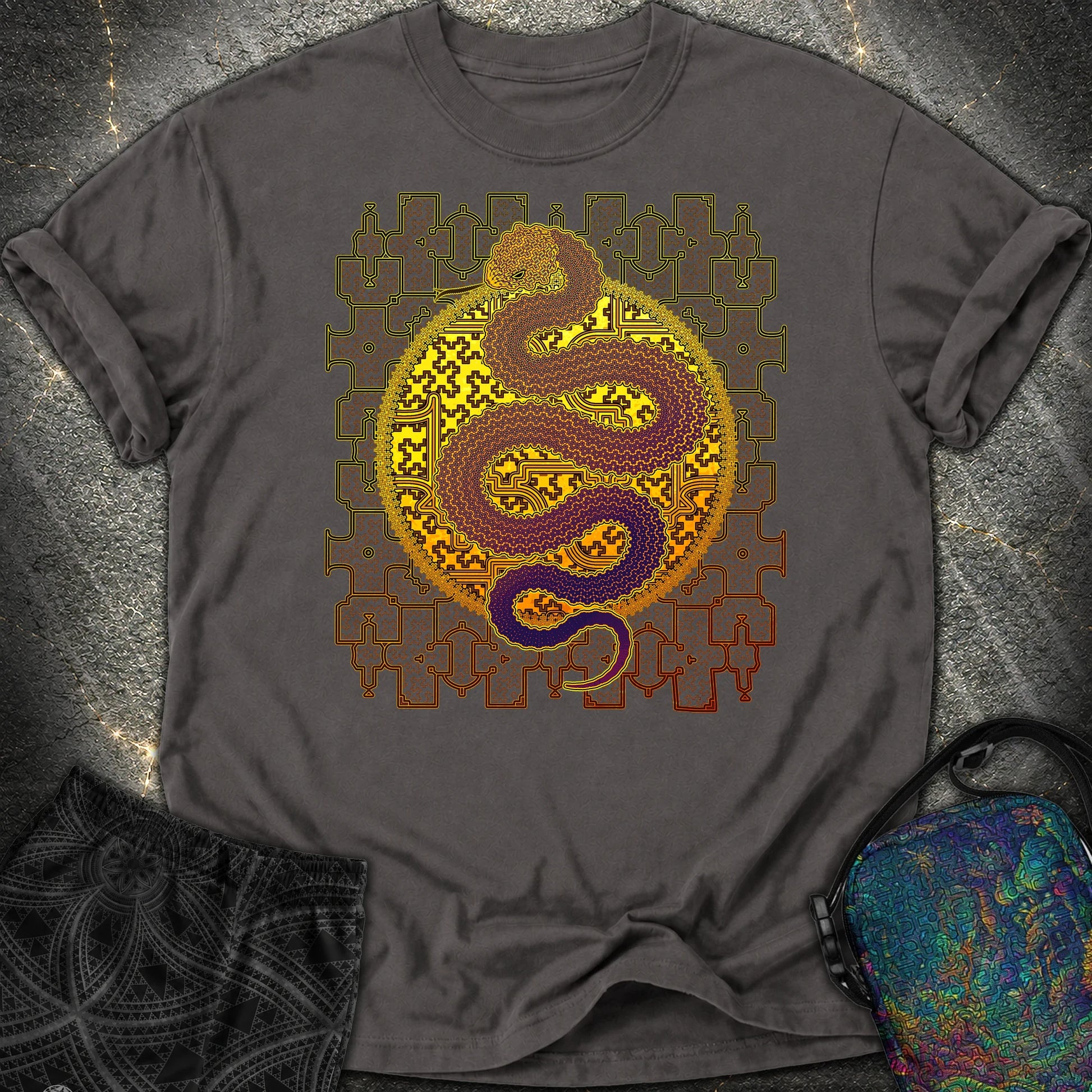 Shipibo Cosmic Snake Comfort T-Shirt - Shipibo Cosmic Snake Comfort T-Shirt - Graphite