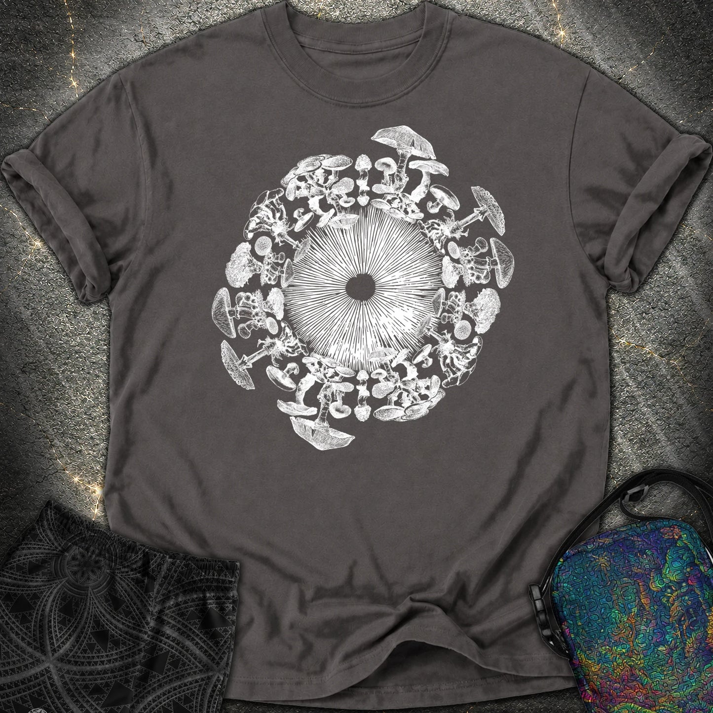 Mushroom Iris Comfort T-Shirt - Mushroom Iris Comfort T-Shirt - Graphite