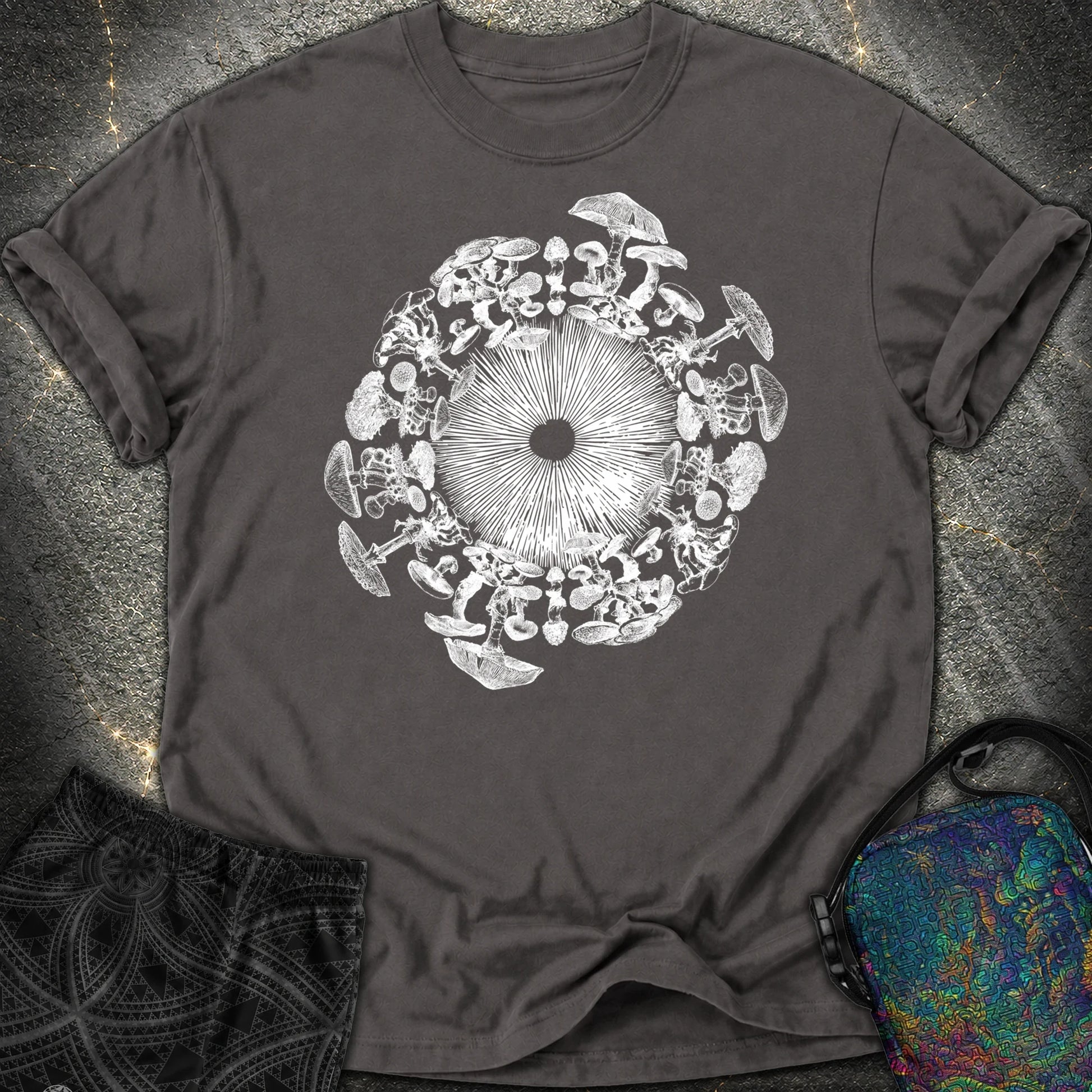 Mushroom Iris Comfort T-Shirt - Mushroom Iris Comfort T-Shirt - Graphite