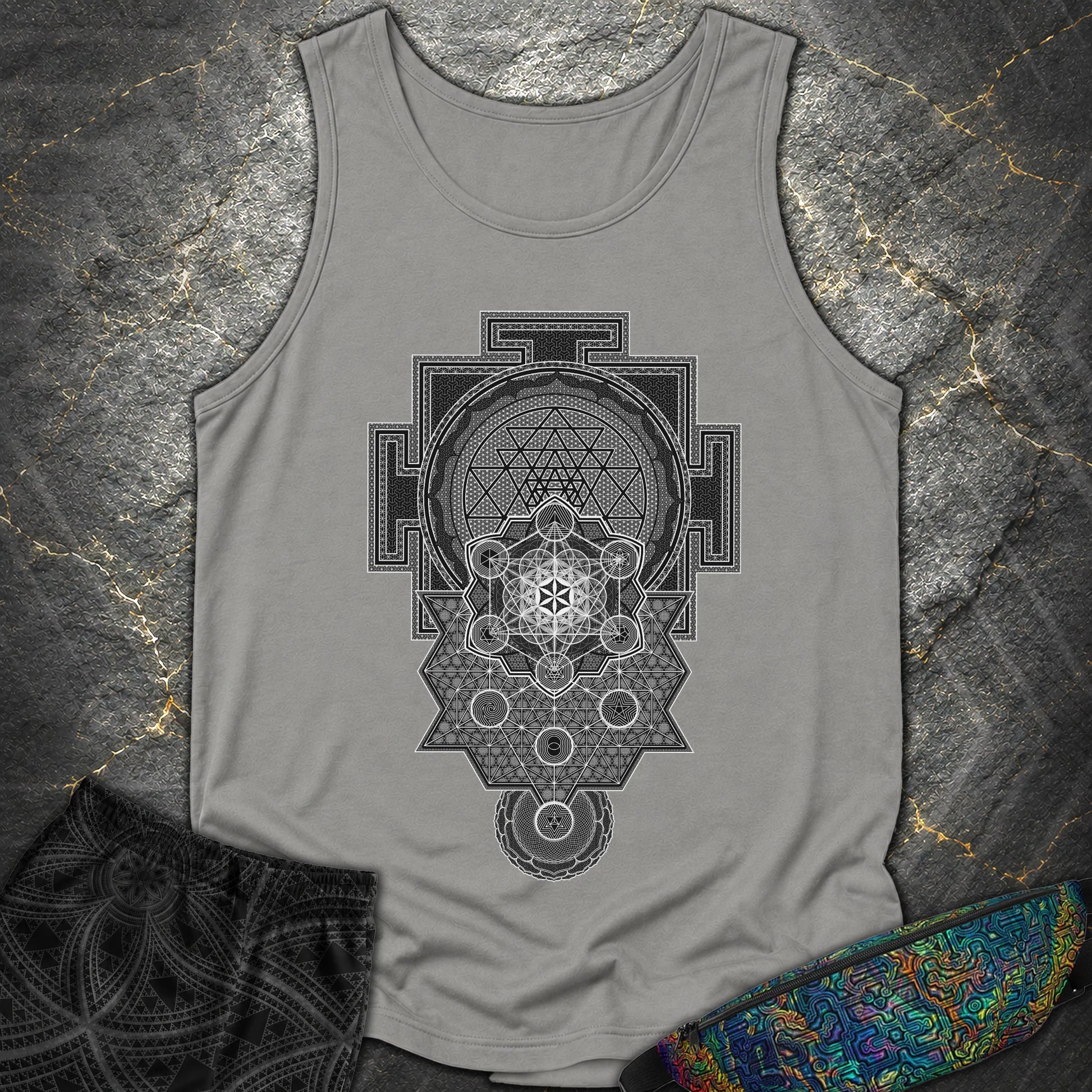Sri Yantra Intricate Sacred Patterns - Sri Yantra Intricate Sacred Patterns Comfort Tank Top - Grey