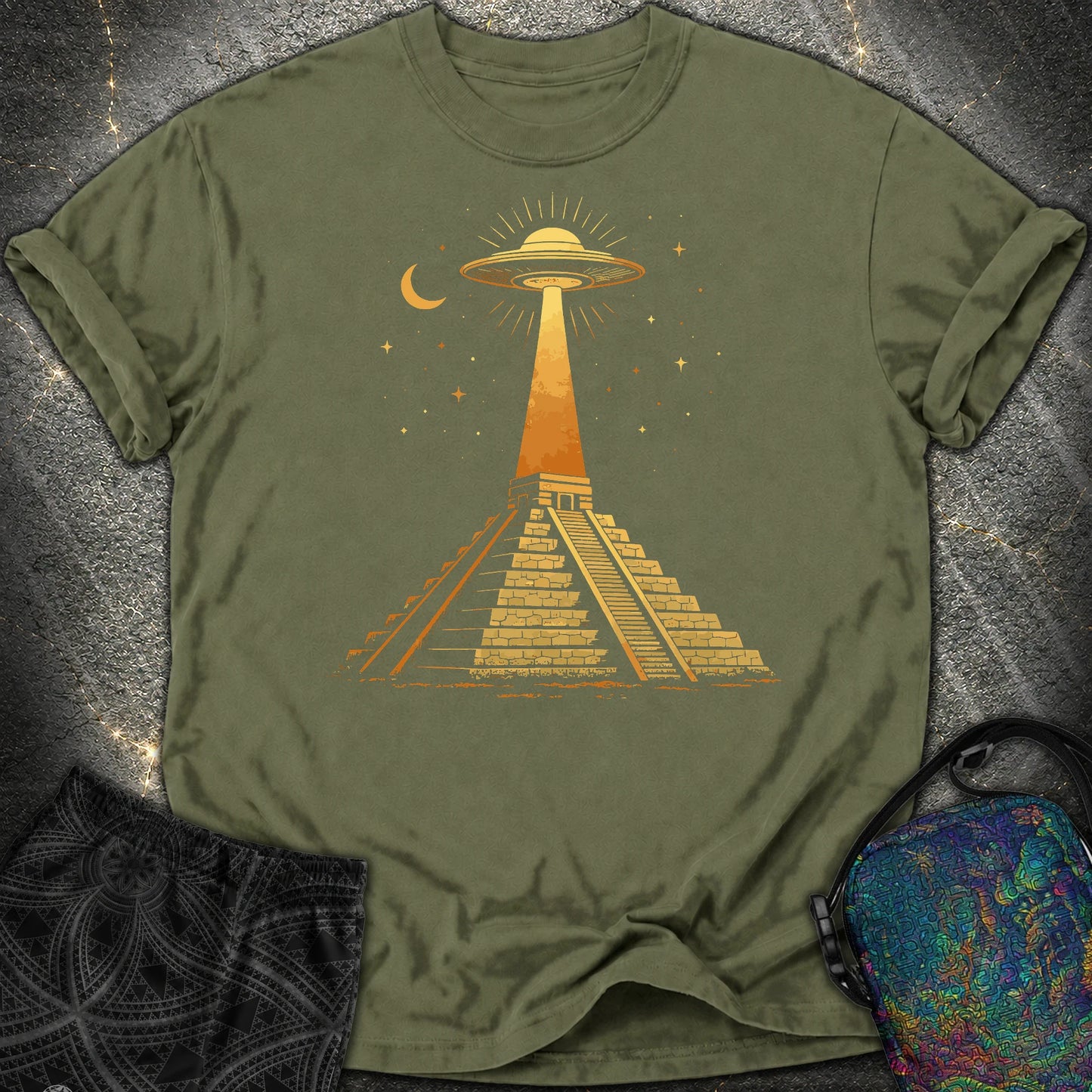 Piramida Majów I UFO - Piramida Majów I UFO Comfort T-Shirt - Hemp