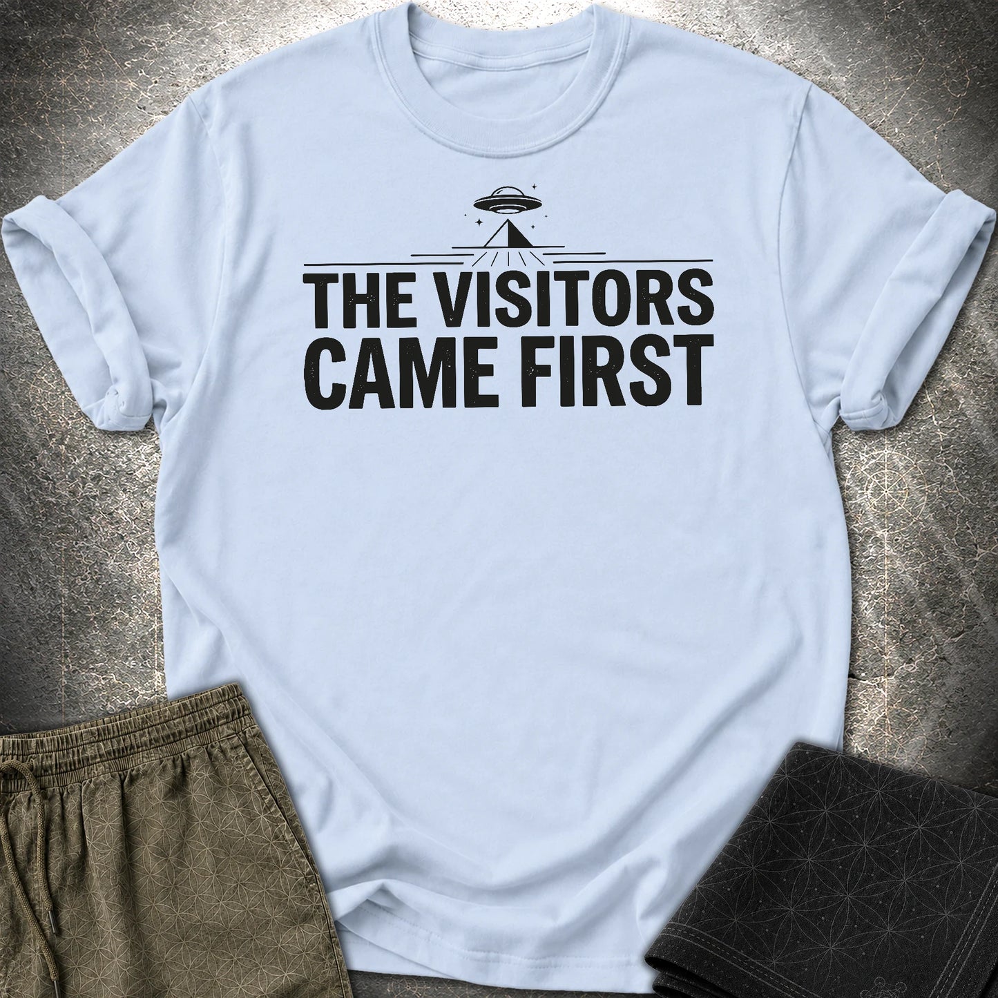 The Visittors Come First Czarne - The Visittors Come First Czarne T-Shirt - Light Blue