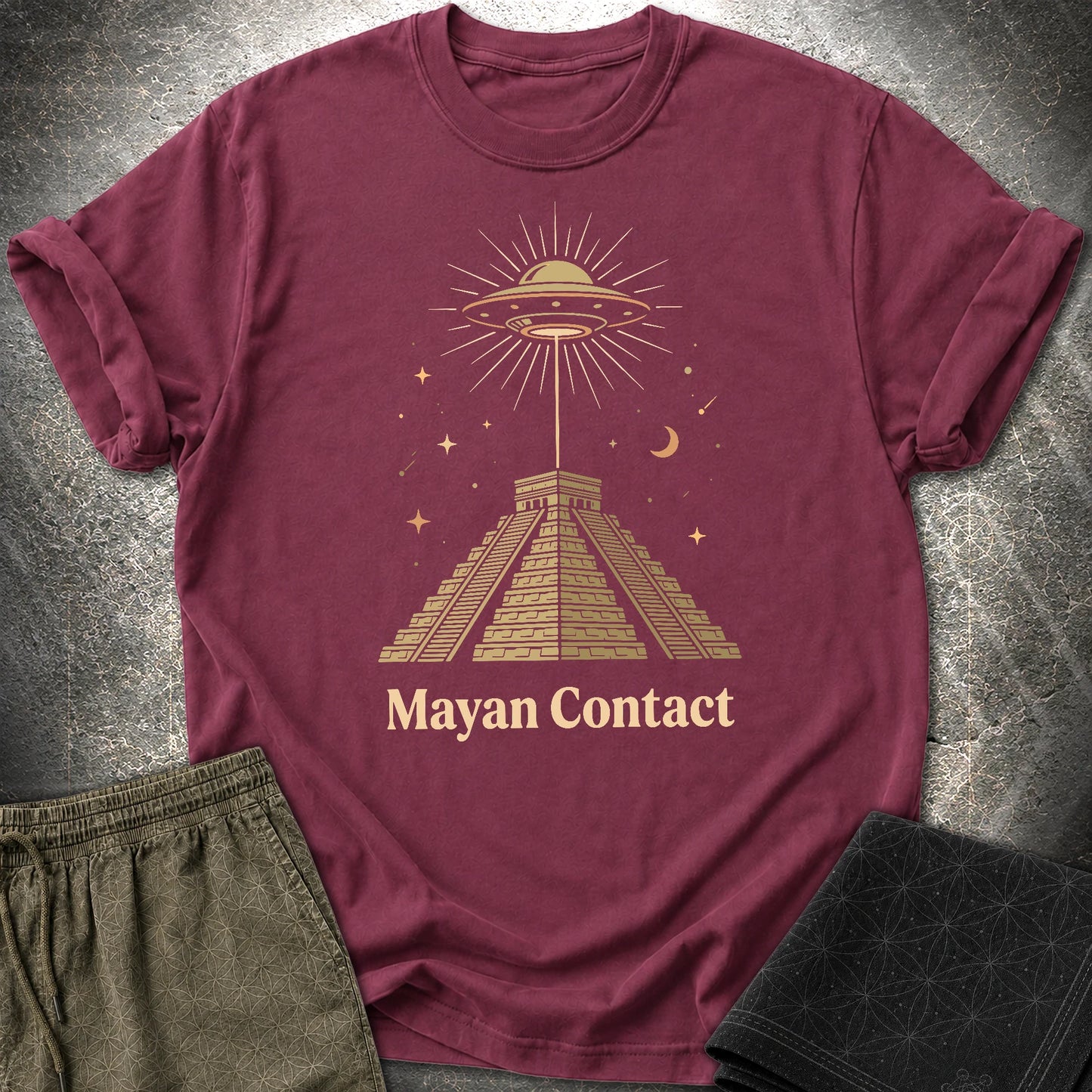 Piramida Majów I UFO 2 - Piramida Majów I UFO 2 T-Shirt - Maroon