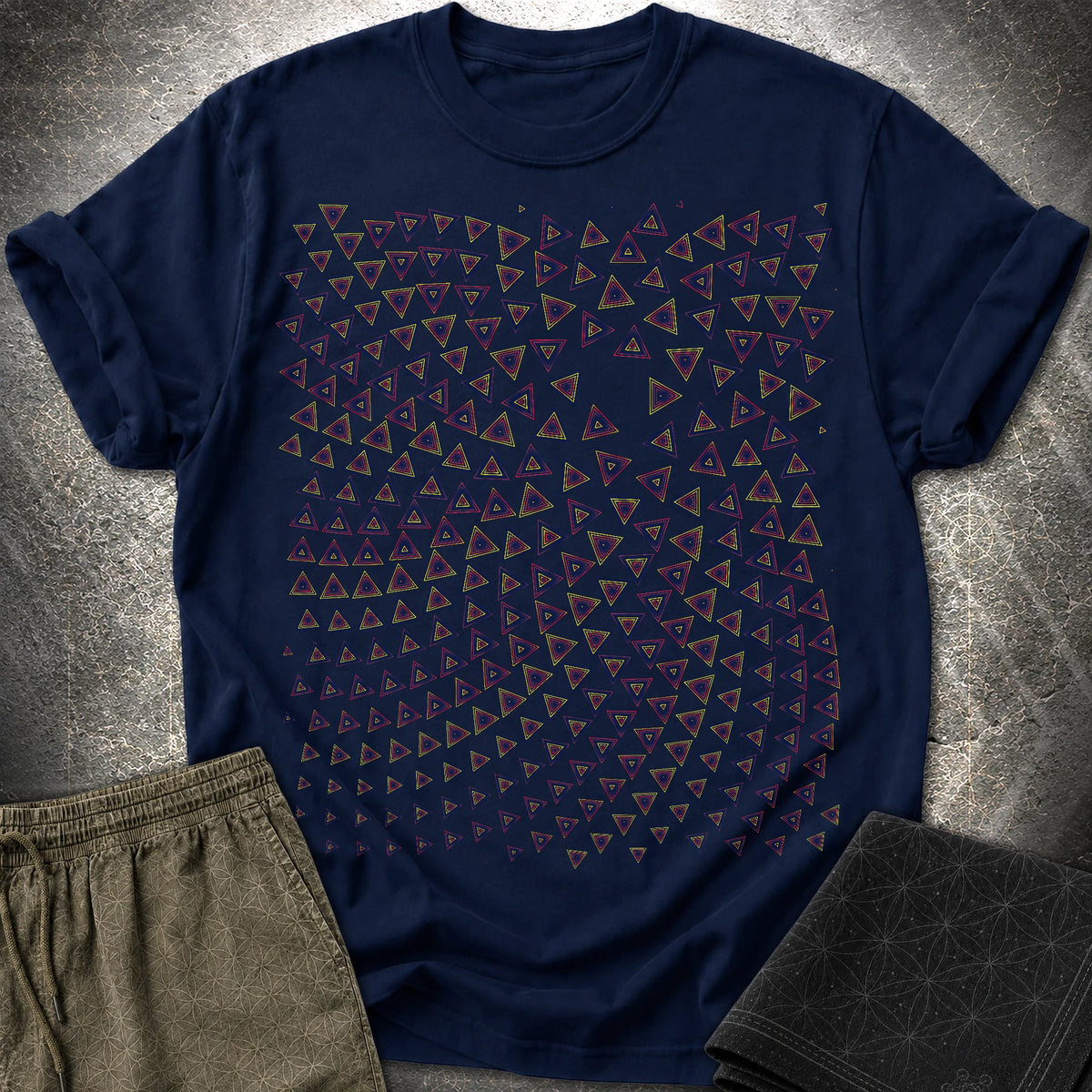 Psychedelic Triangle Optical Illusion Geometric Pattern T-Shirt - Psychedelic Triangle Optical Illusion Geometric Pattern T-Shirt - Navy