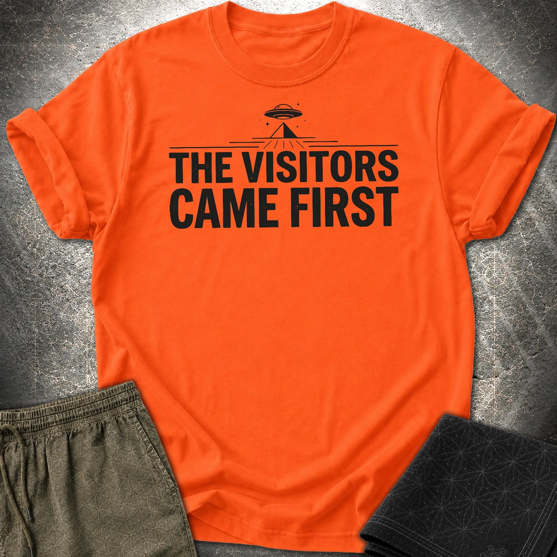 The Visittors Come First Czarne - The Visittors Come First Czarne T-Shirt - Orange
