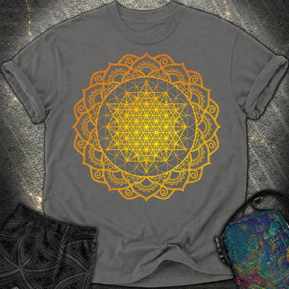 Tetrahedron Mandala T-Shirt - Tetrahedron Mandala Comfort T-Shirt - Pepper