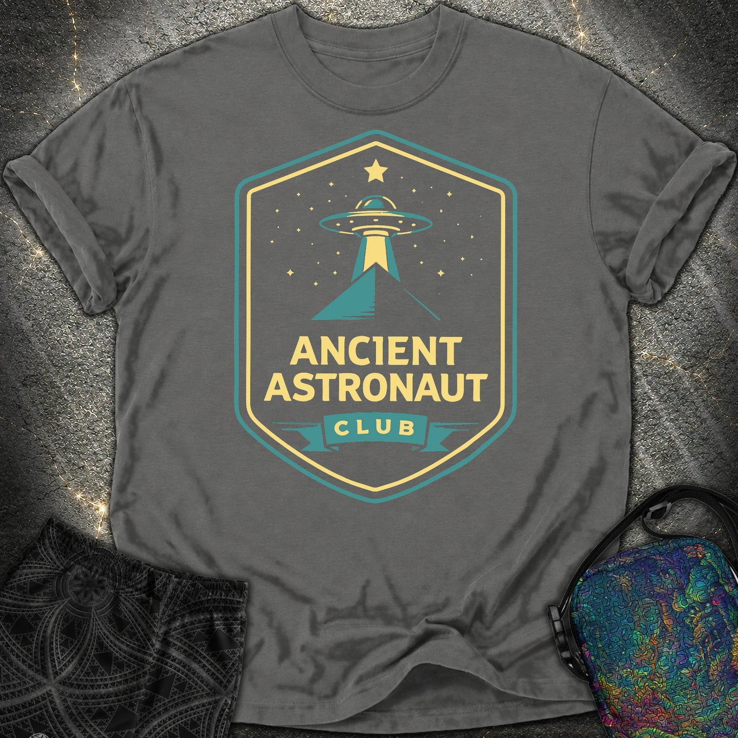Ancient Astronaut Club - Ancient Astronaut Club Comfort T-Shirt - Pepper