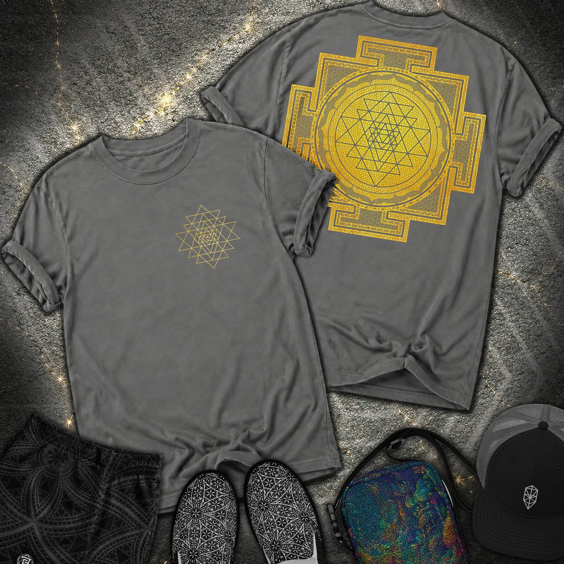 Sri Yantra Patterns 2 Sided T-Shirt - Sri Yantra Patterns 2 Sided Comfort T-Shirt - Pepper