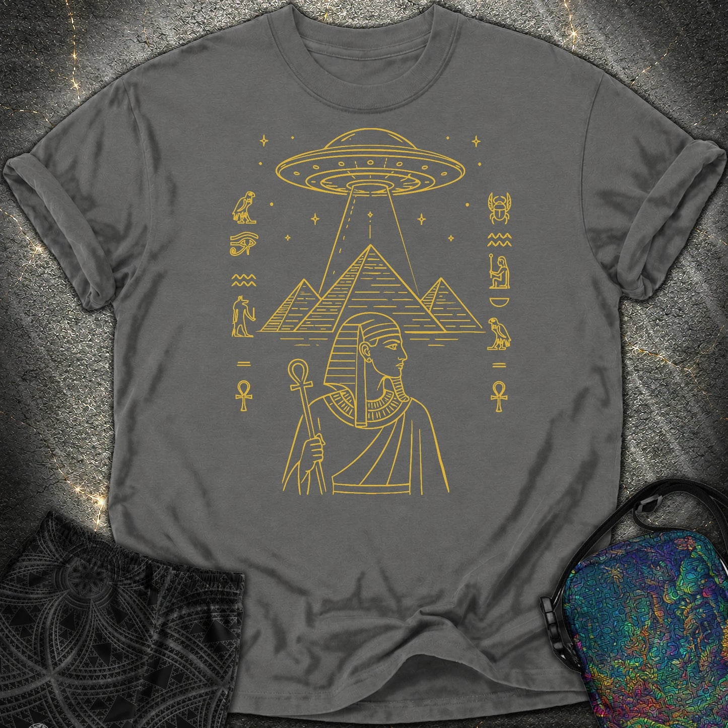 Pyramid Signal Over the Pharaoh - Pyramid Signal Over the Pharaoh Comfort T-Shirt - Pepper