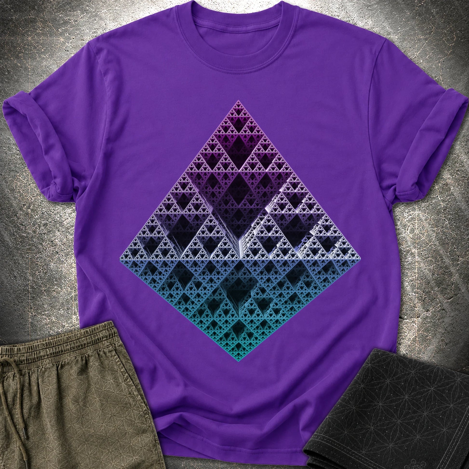 Sierpinski 3D Fractal T-Shirt - Sierpinski 3D Fractal T-Shirt - Purple
