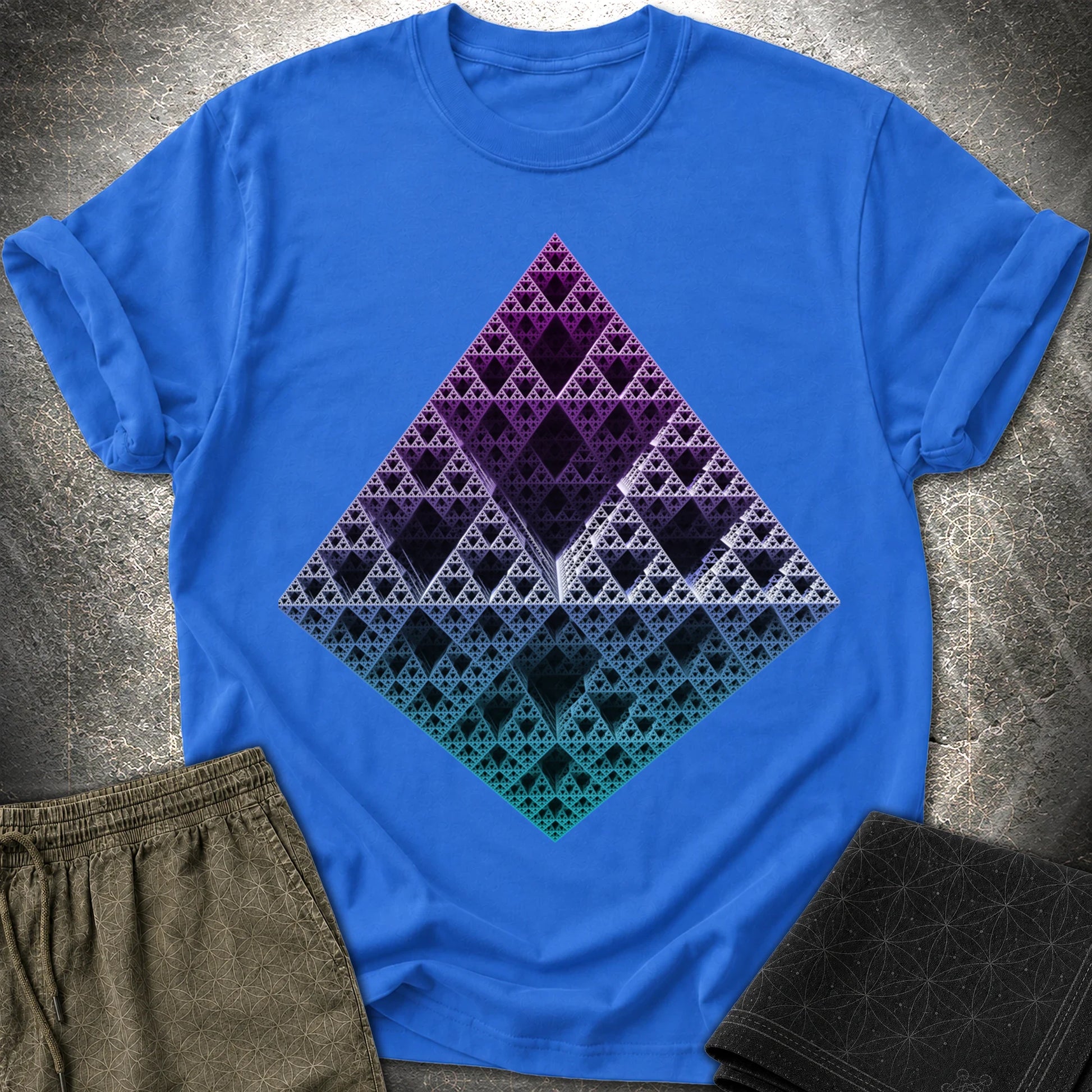 Sierpinski 3D Fractal T-Shirt - Sierpinski 3D Fractal T-Shirt - Royal