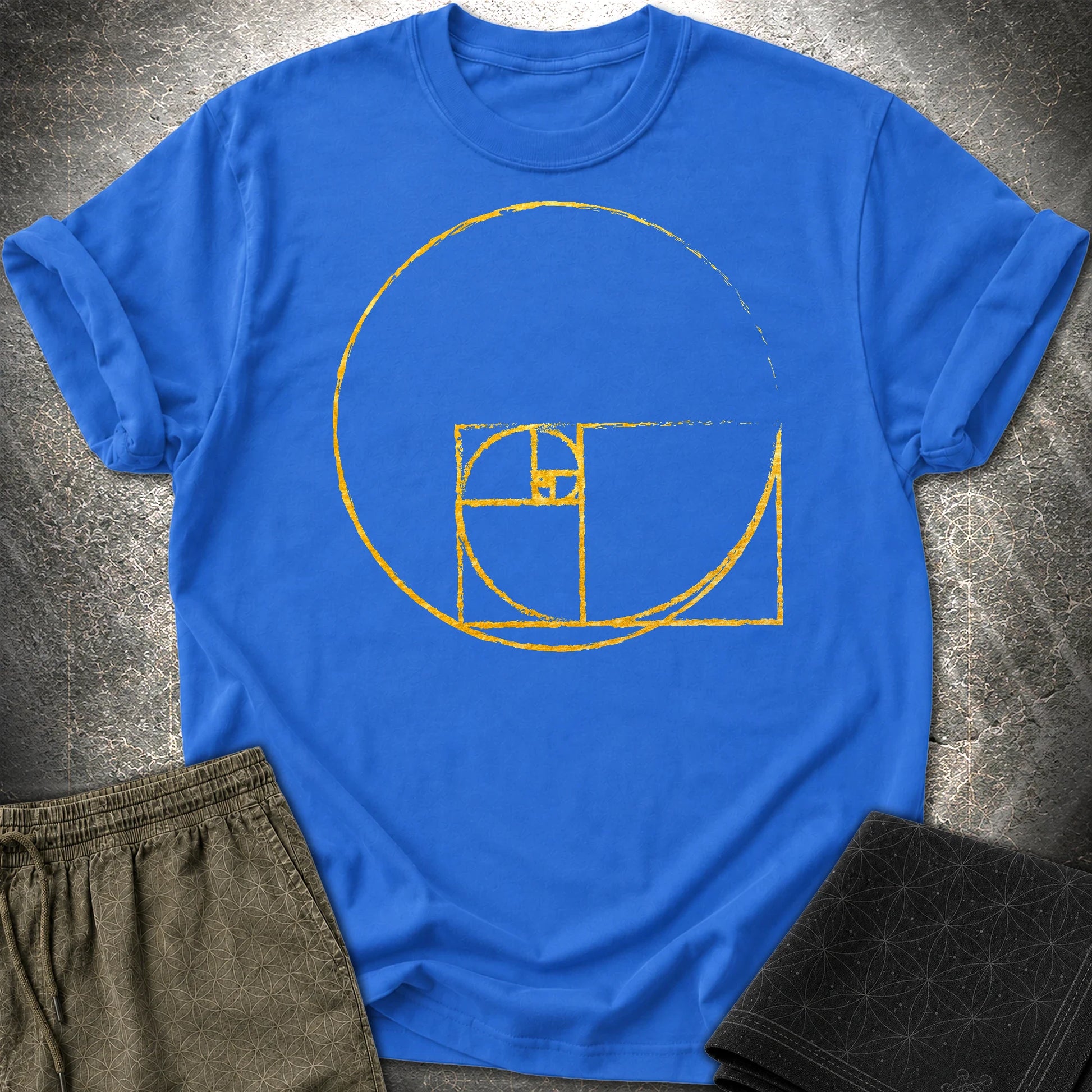 Golden Ratio Spiral Circle T-Shirt - Golden Ratio Spiral Circle T-Shirt - Royal